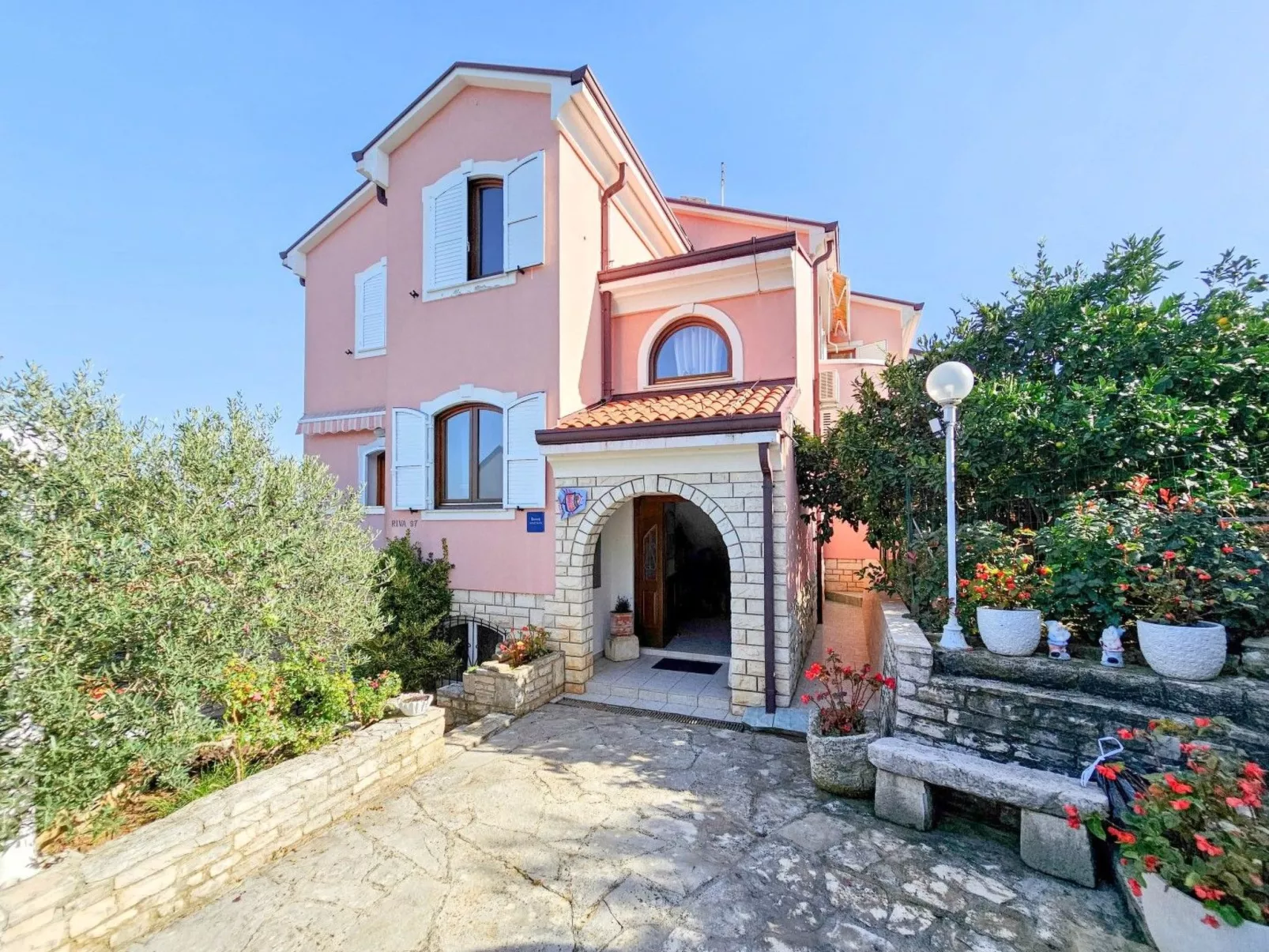 Apartment für 3 Personen mit Meerblick-Buiten