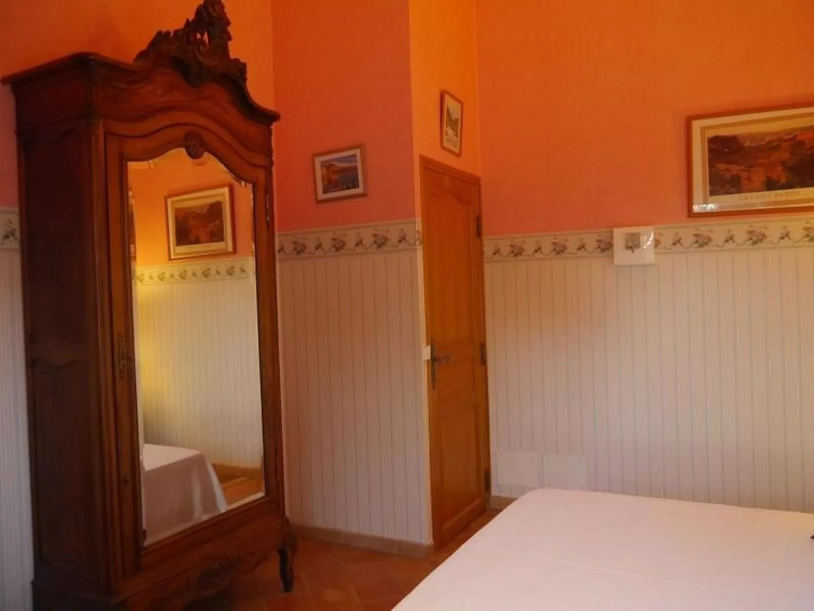 Ruhige Villa mit Pool im Herzen der Weinberge-Binnen