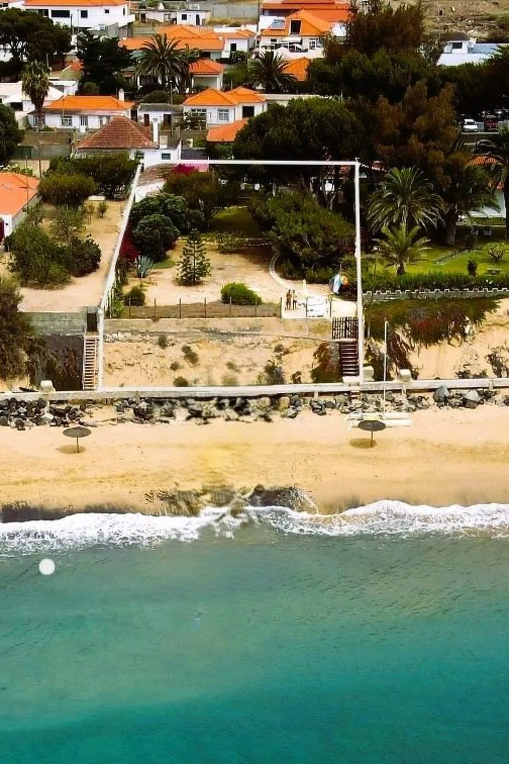 In Vila Baleira mit Garten