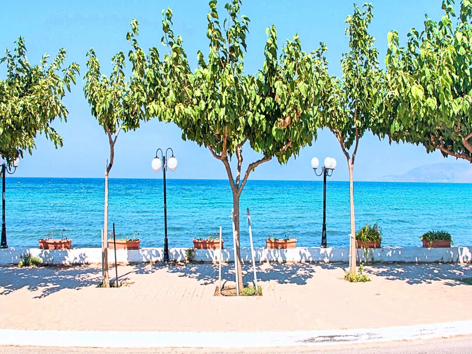 Du Lac Alpha Villa Privater Pool-Buiten