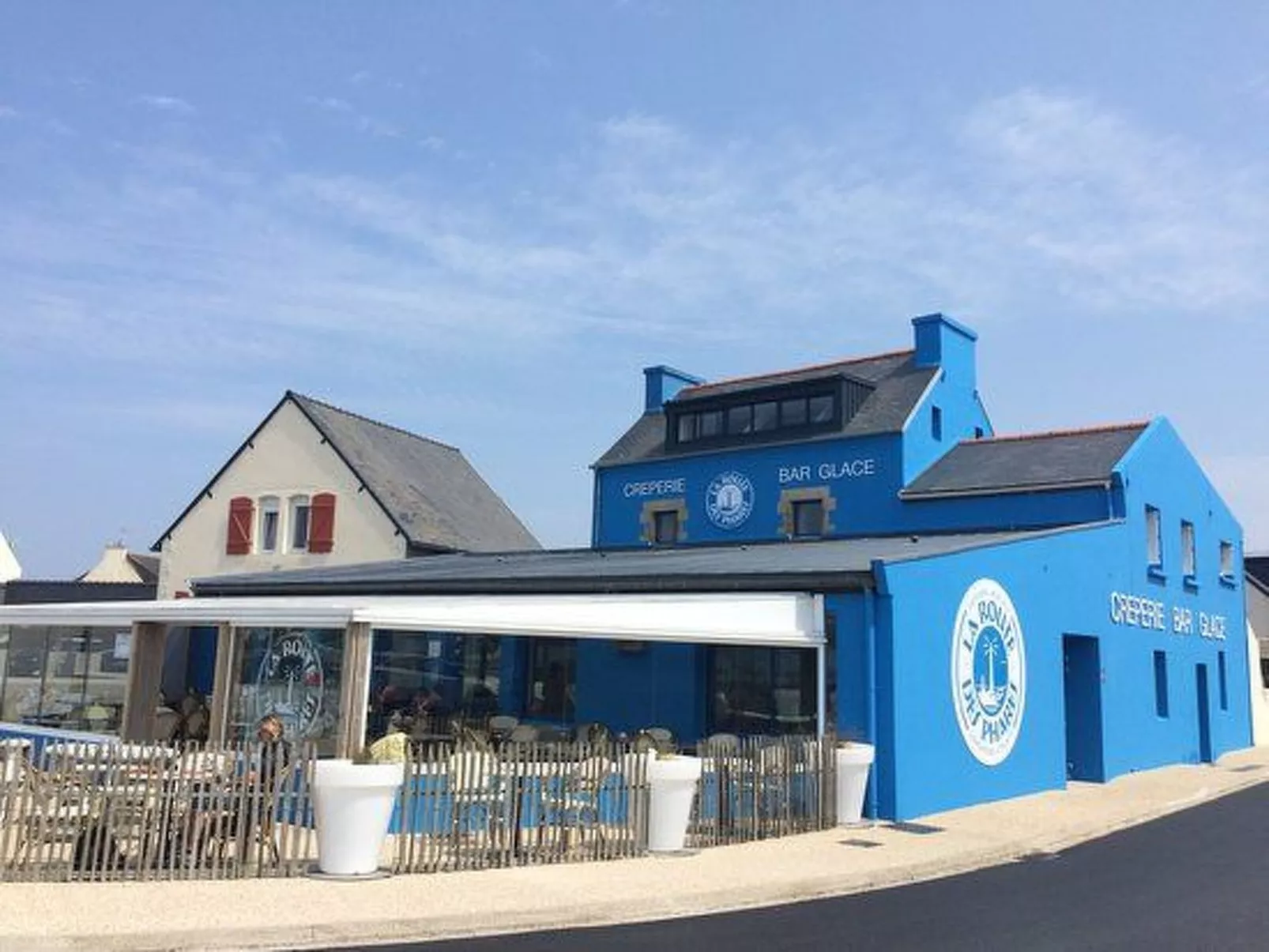 Charmantes Haus mit Garten, 200m vom Strand entfernt-Buiten