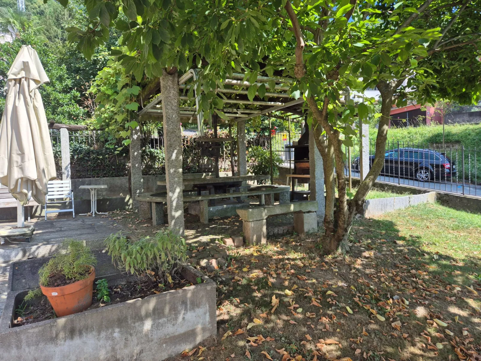 Executive mit 6 Schlafzimmern und 2 Bädern-Buiten