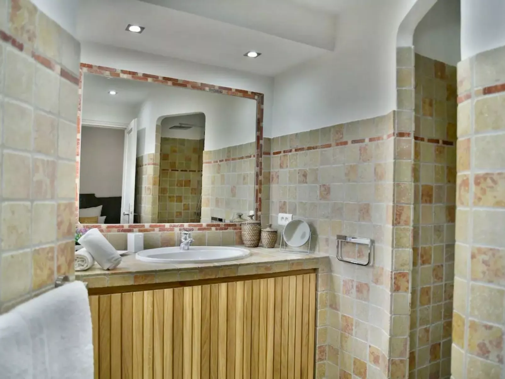 Luxusvilla aus Stein Concadoro-Image-tags.info