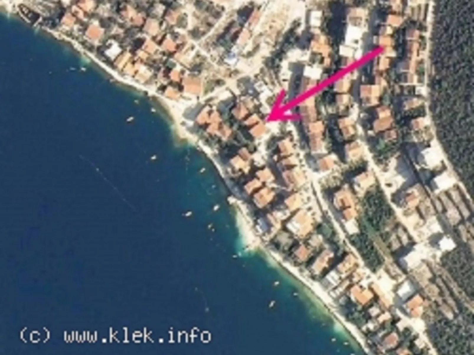 Angenehme Wohnung in Komarna mit privatem Parkplatz-Binnen