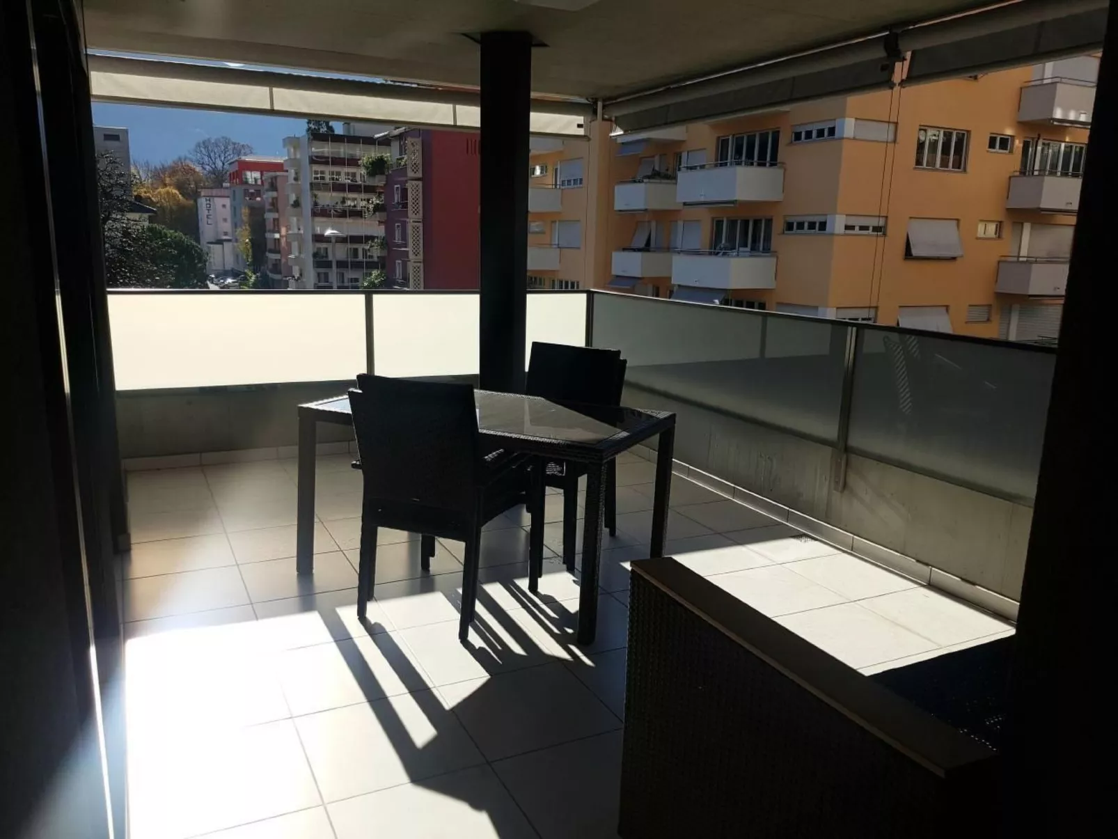 Residenza Vivian - Swan Lake Suite Apt. 304-Buiten