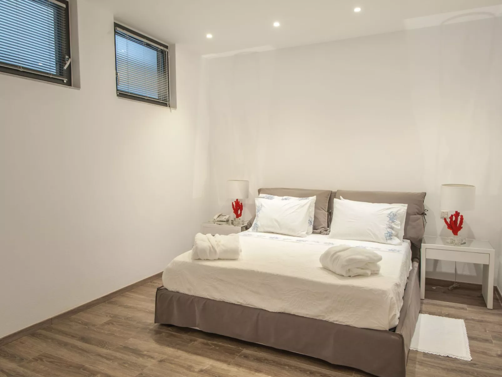 "Villa Dimitra" mit Infinity Pool-Binnen