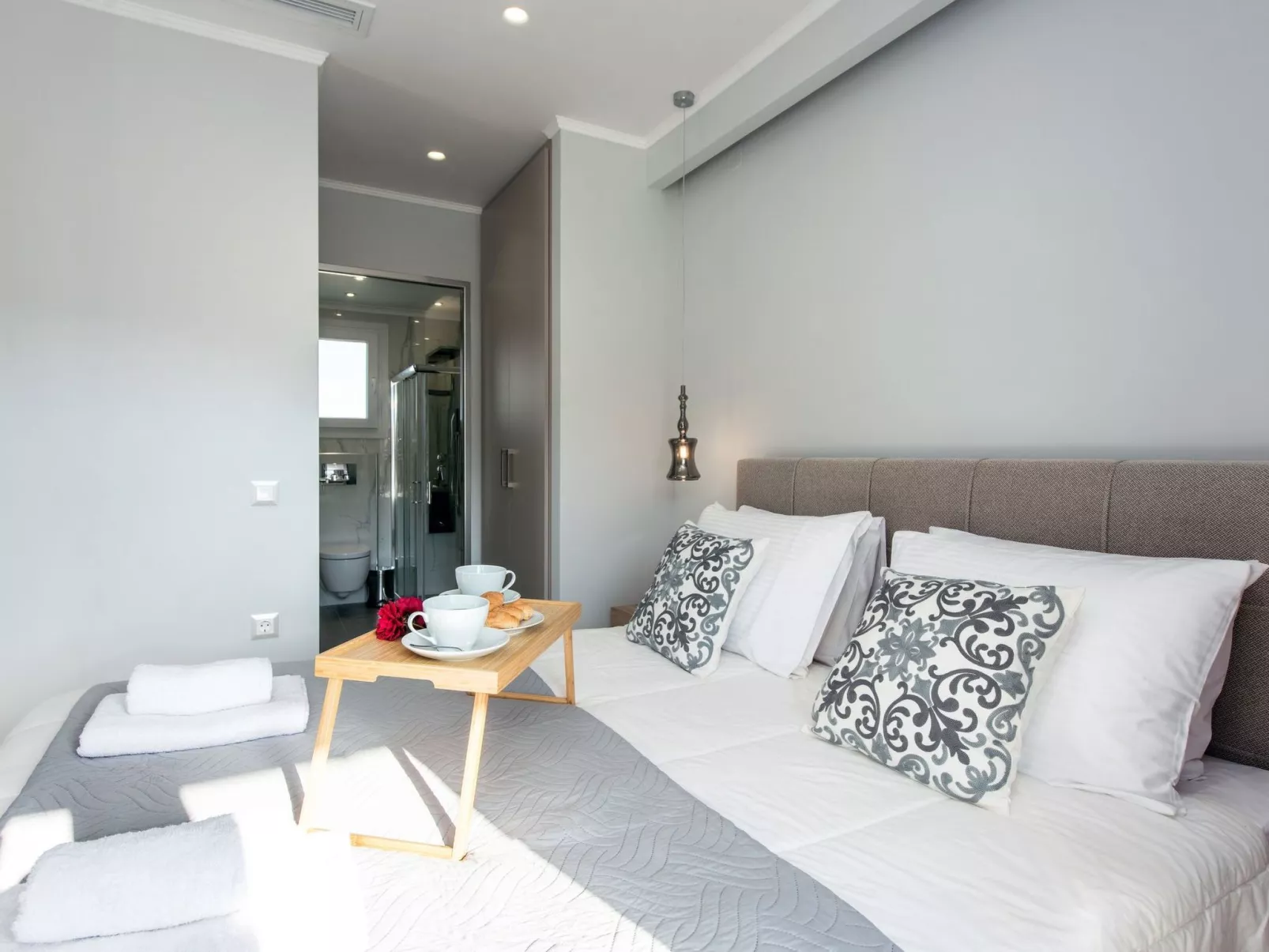 Elegantes Apartment mit zwei Schlafzimmern in Kassiopi-Binnen