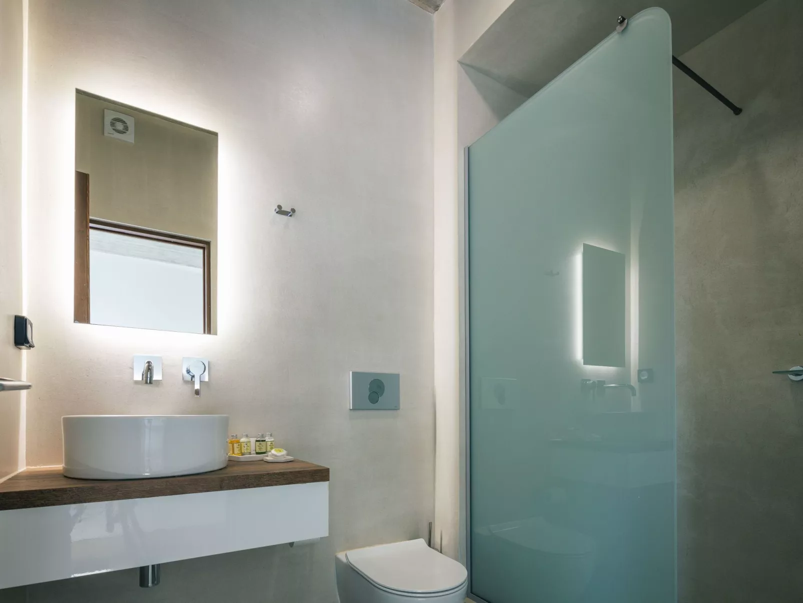 Neu gebaute Villa mit privatem Pool und Grillplatz-Image-tags.info