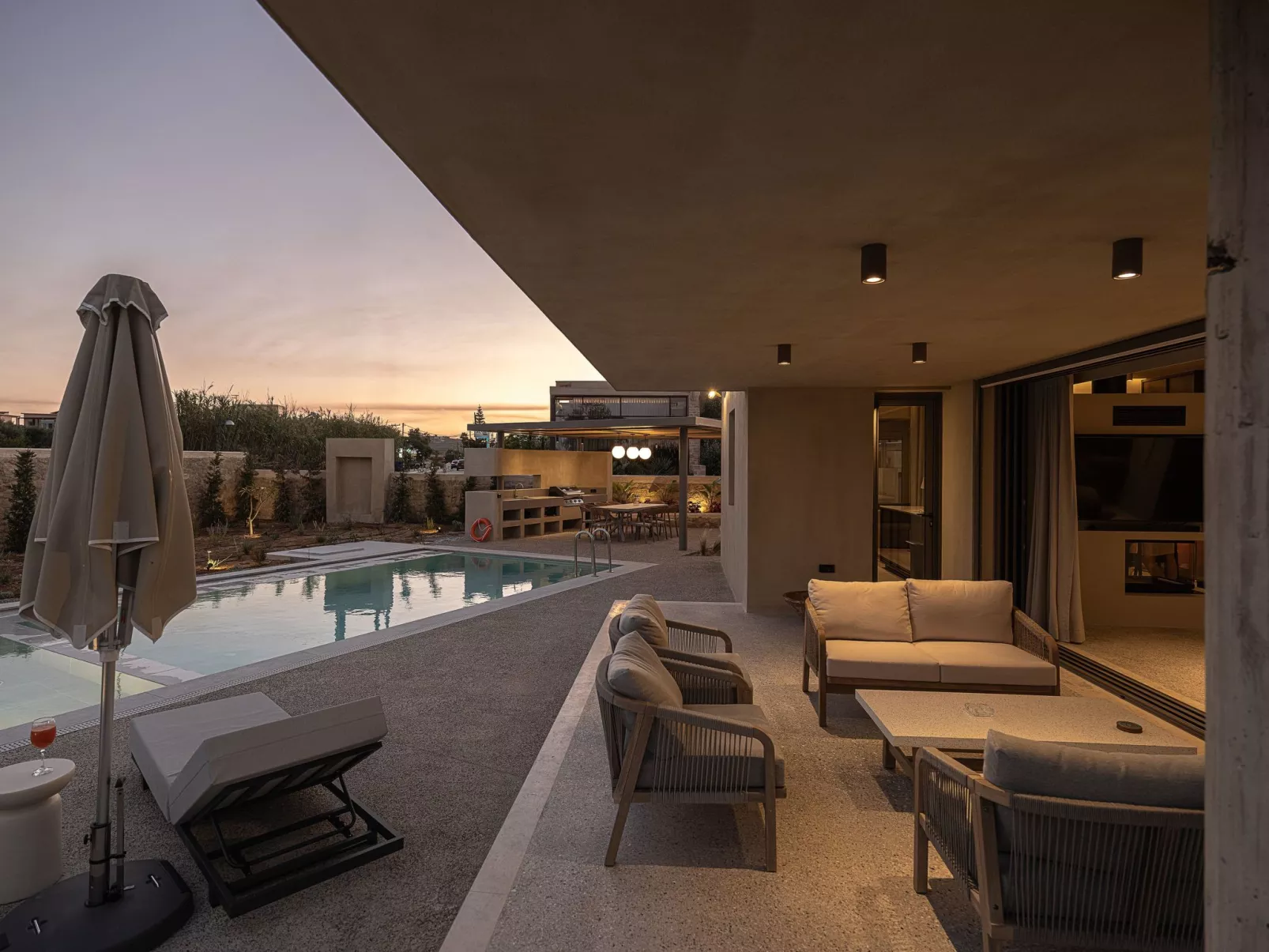 "Villa Portokalea", direkt am Meer-Image-tags.info