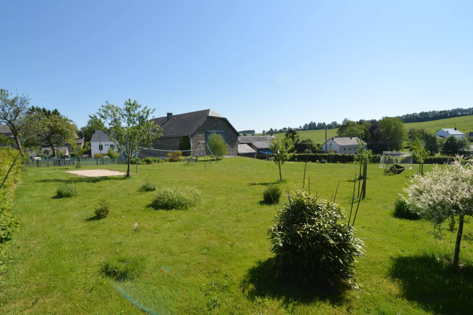 Gîte du Rancourt-Tuinen zomer