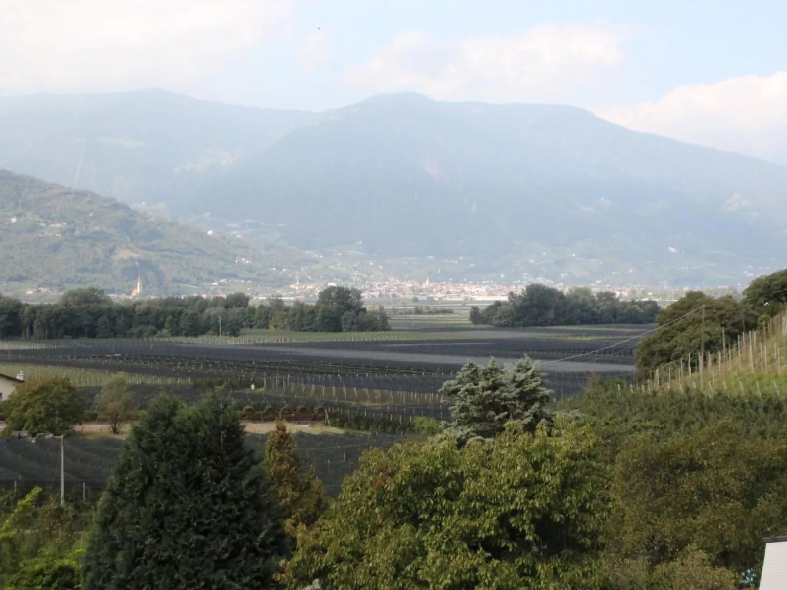 Fewo mit Pool, Sauna und Whirlpool-Buiten