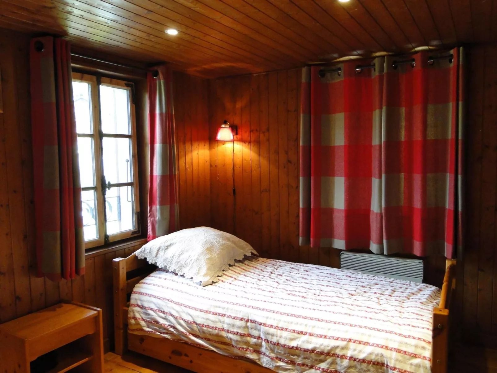 Für 8 Personen und 4 Kinder-Binnen