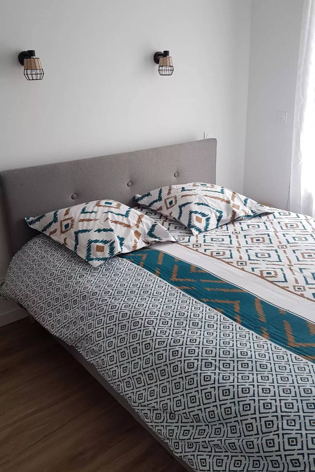 Neues Haus in Meeresnähe mit beheiztem Pool-Binnen