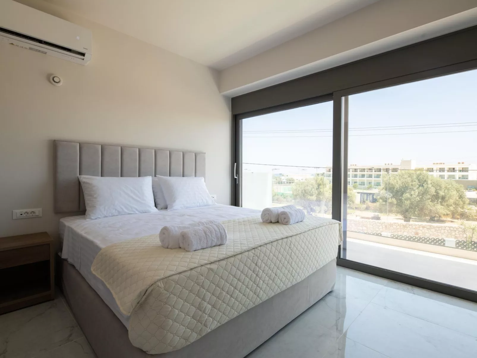 Rhodes Stars Stellar Villas-Perseus-Binnen