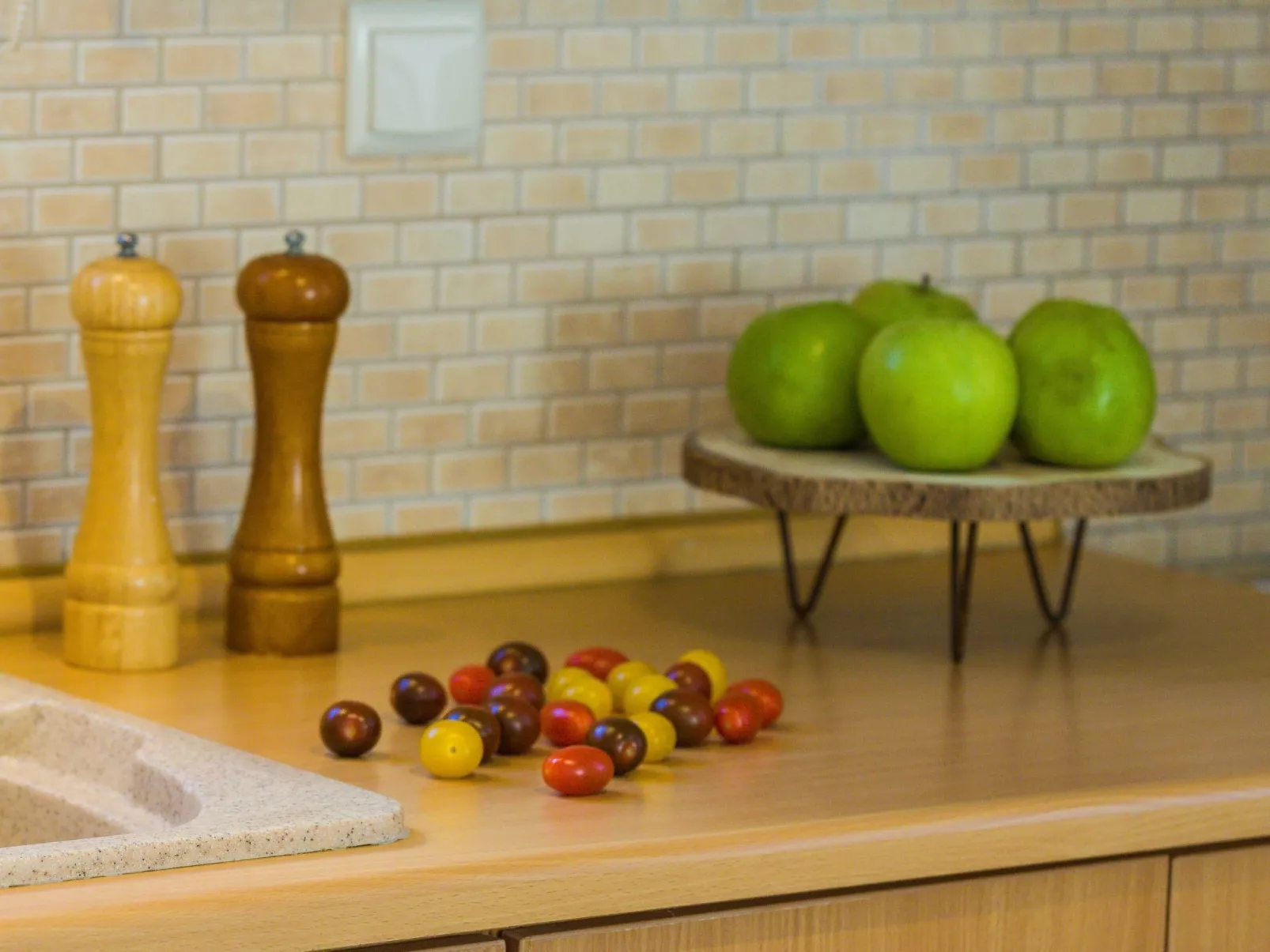 Familienvilla mit Pool und Tischtennisplatte-Image-tags.info