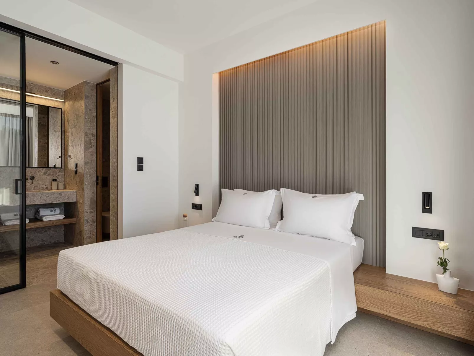 Sancy Luxury Villa-400m Strand, ''Beheizter'' Pool, Fitnessraum-Image-tags.info