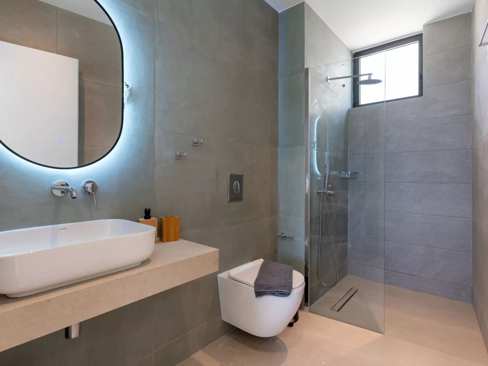 Neue Villa Anemoni mit privatem Pool, 100m zum Strand-Binnen