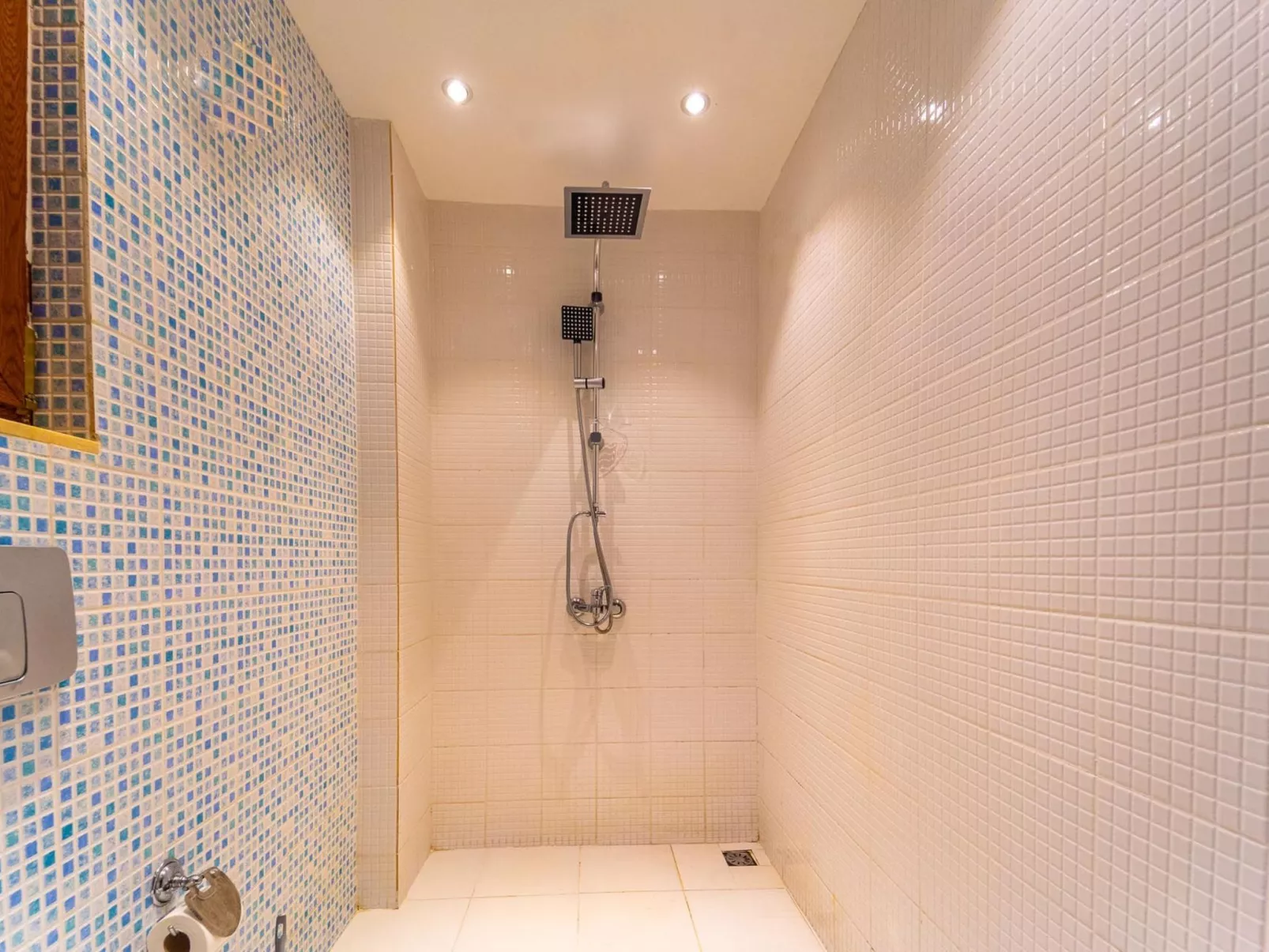 Villa aus Naturstein für 8 im Zentrum von Kalkan-Binnen