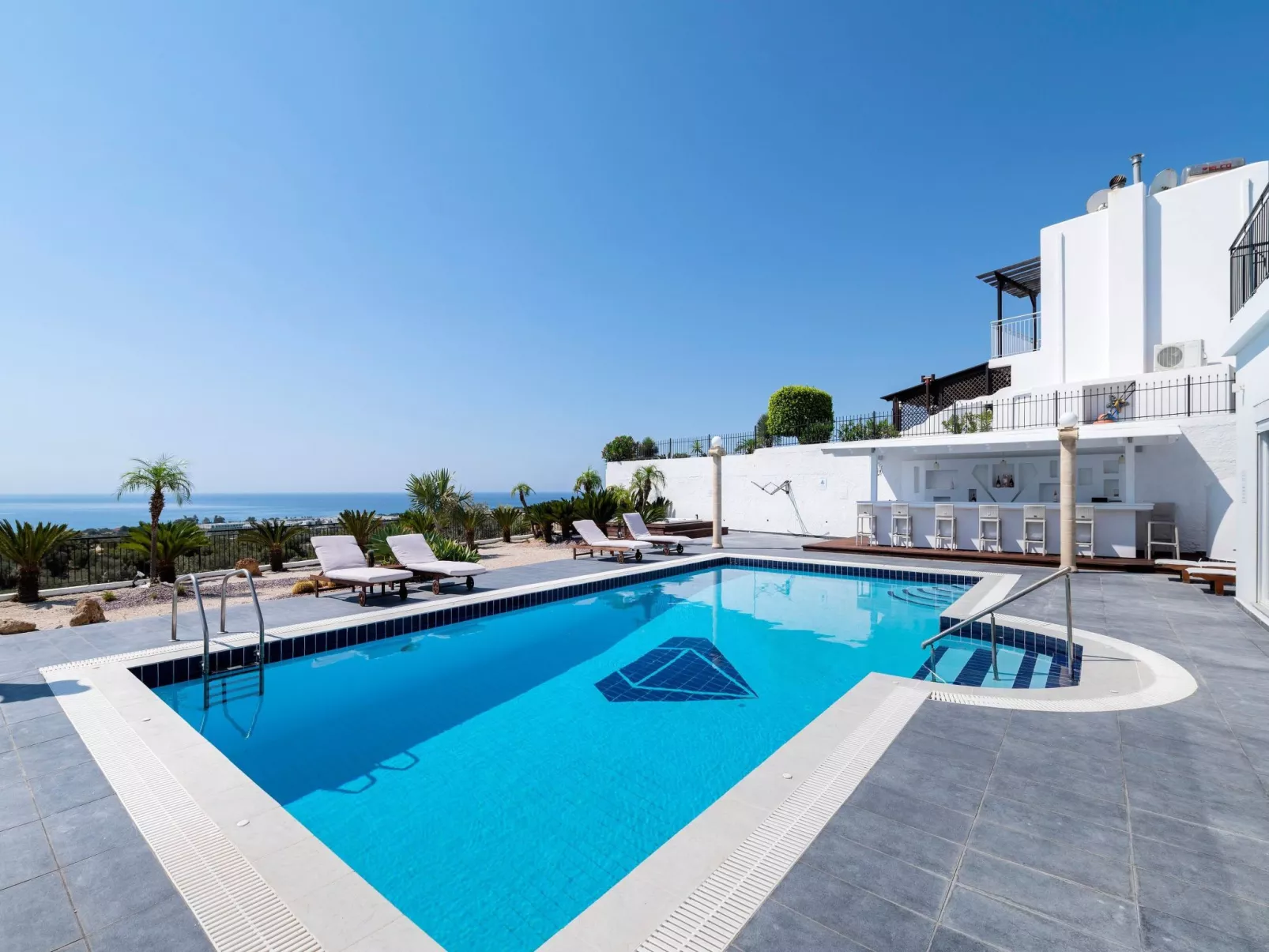 Charmante Diamond Villa in der Nähe von Gennadi Strand-Image-tags.info