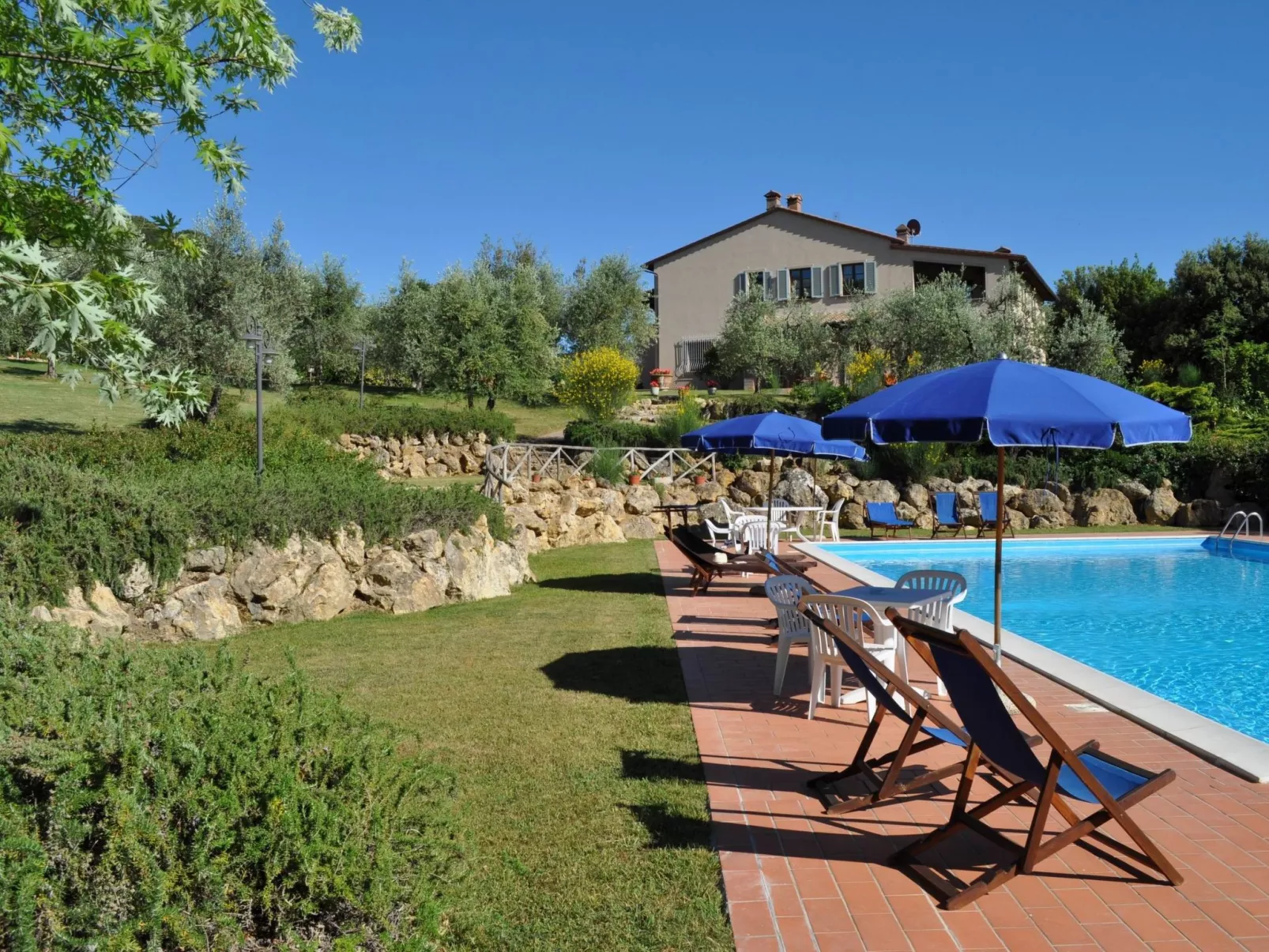 "Madonnino Quadri 8-Buiten