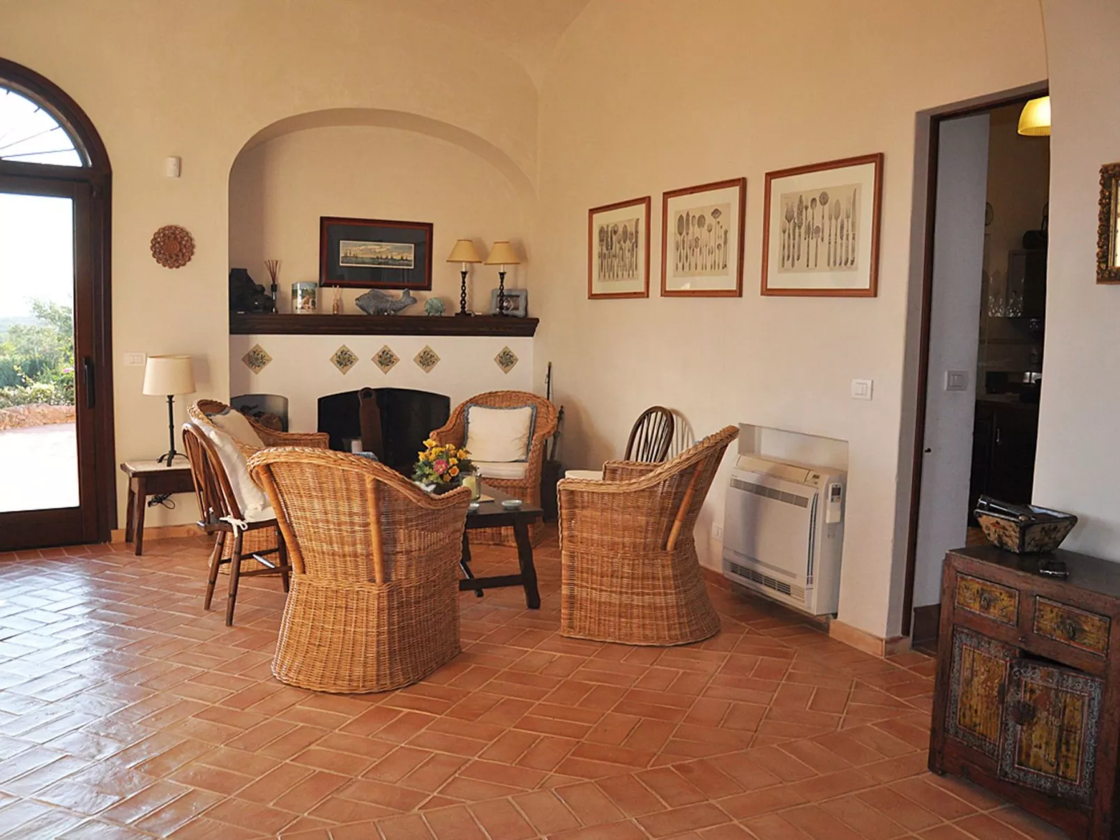 Villa Isabel, Meer- und Strandblick, Schwimmbad und Jacuzzi-Binnen