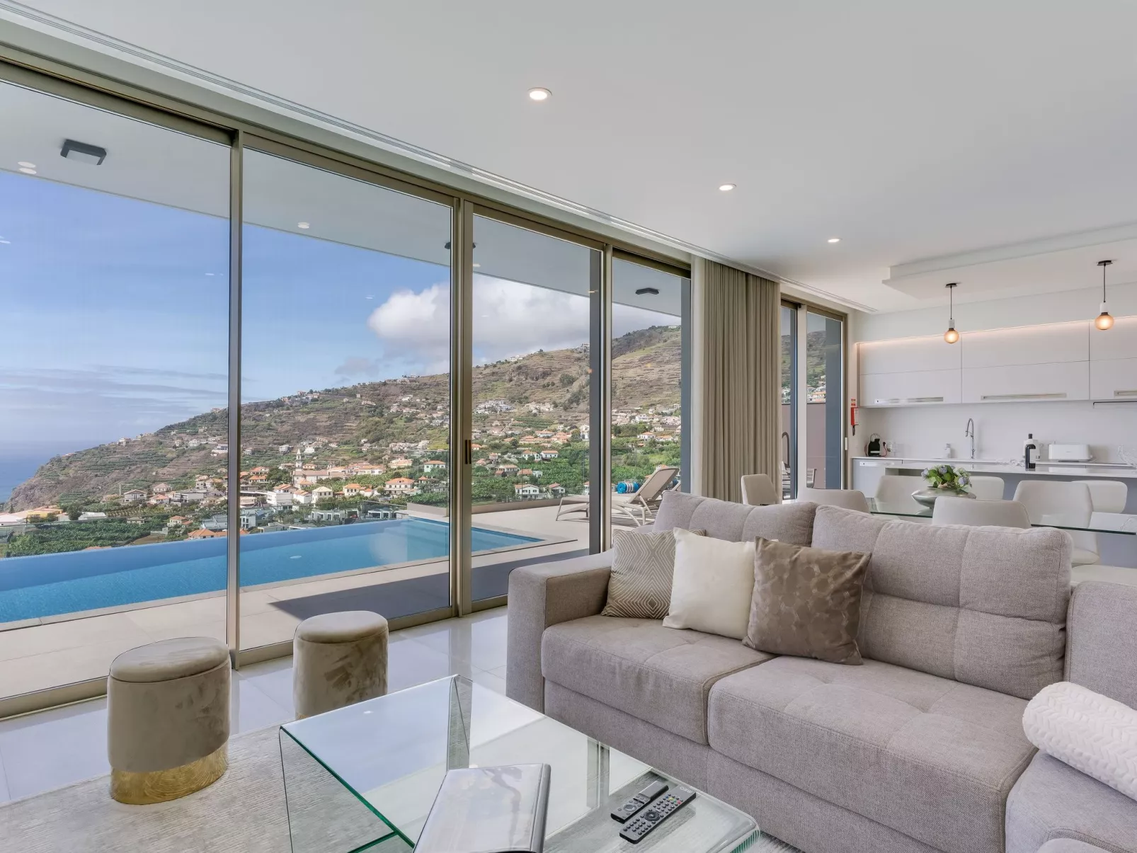 Villa Bianca-Image-tags.info