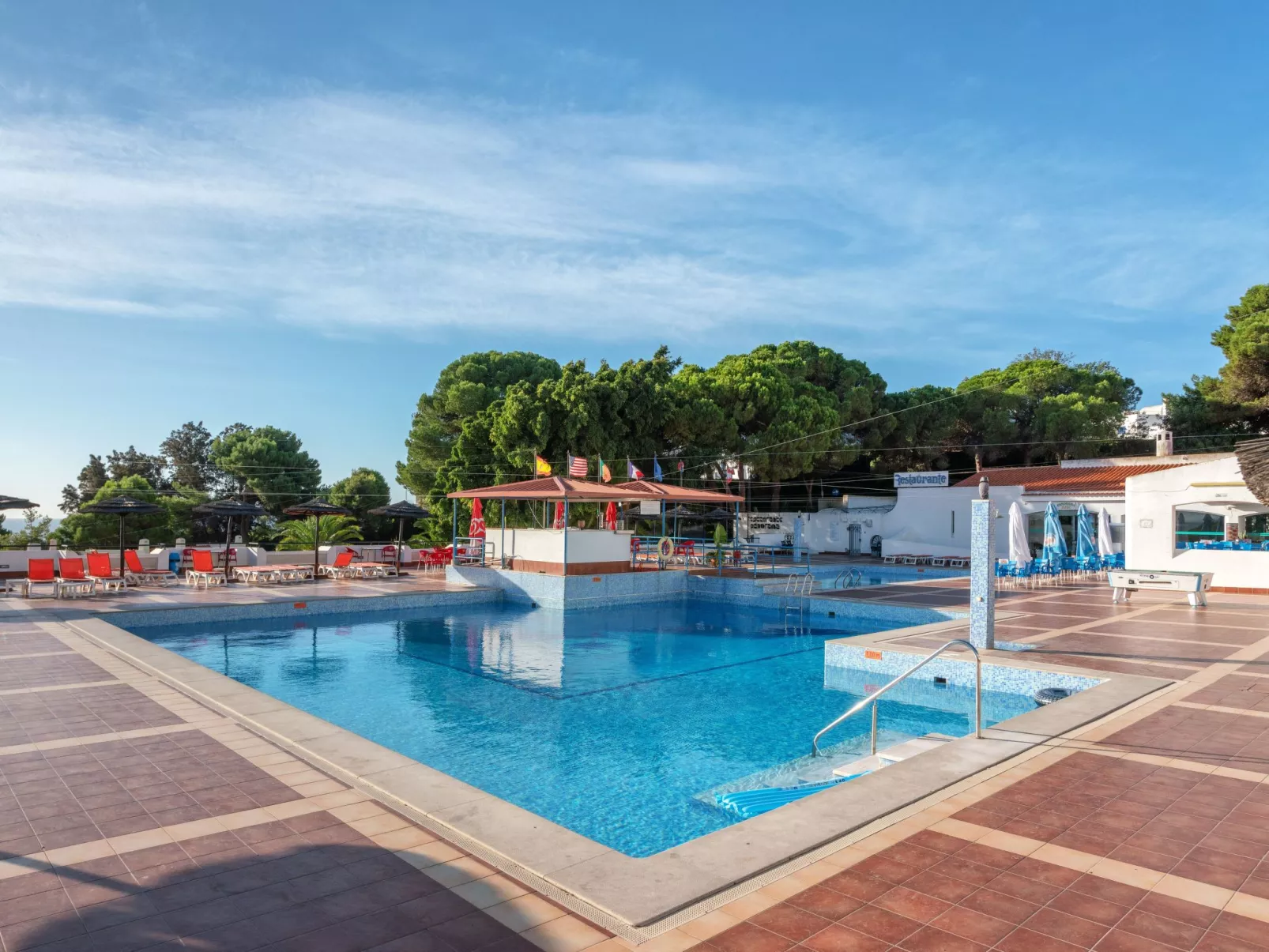 Studio-Apartment "Jardim" mit Gemeinschaftspool-Buiten