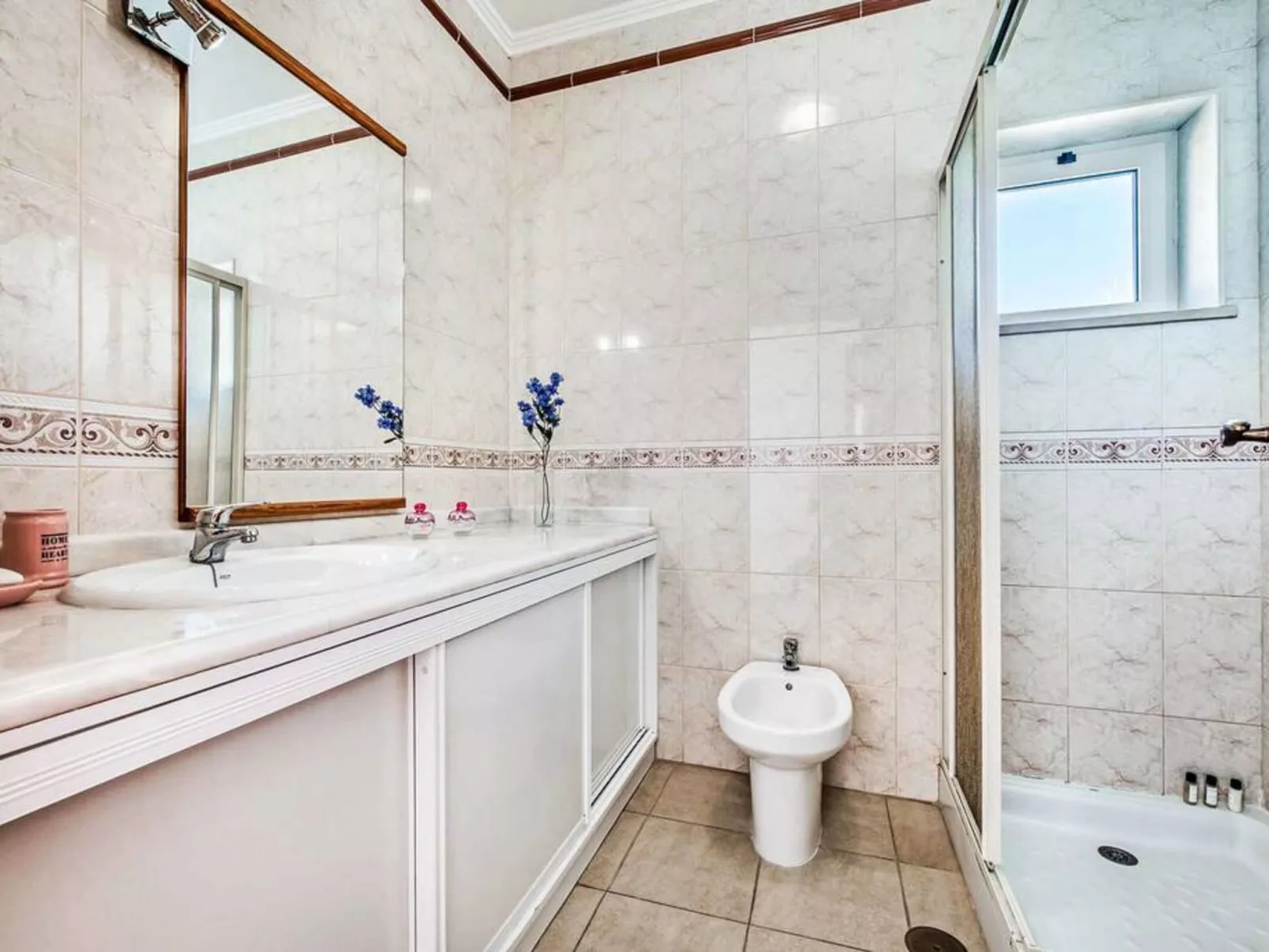 Chalet "Villa Oceano" mit privatem Pool-Binnen