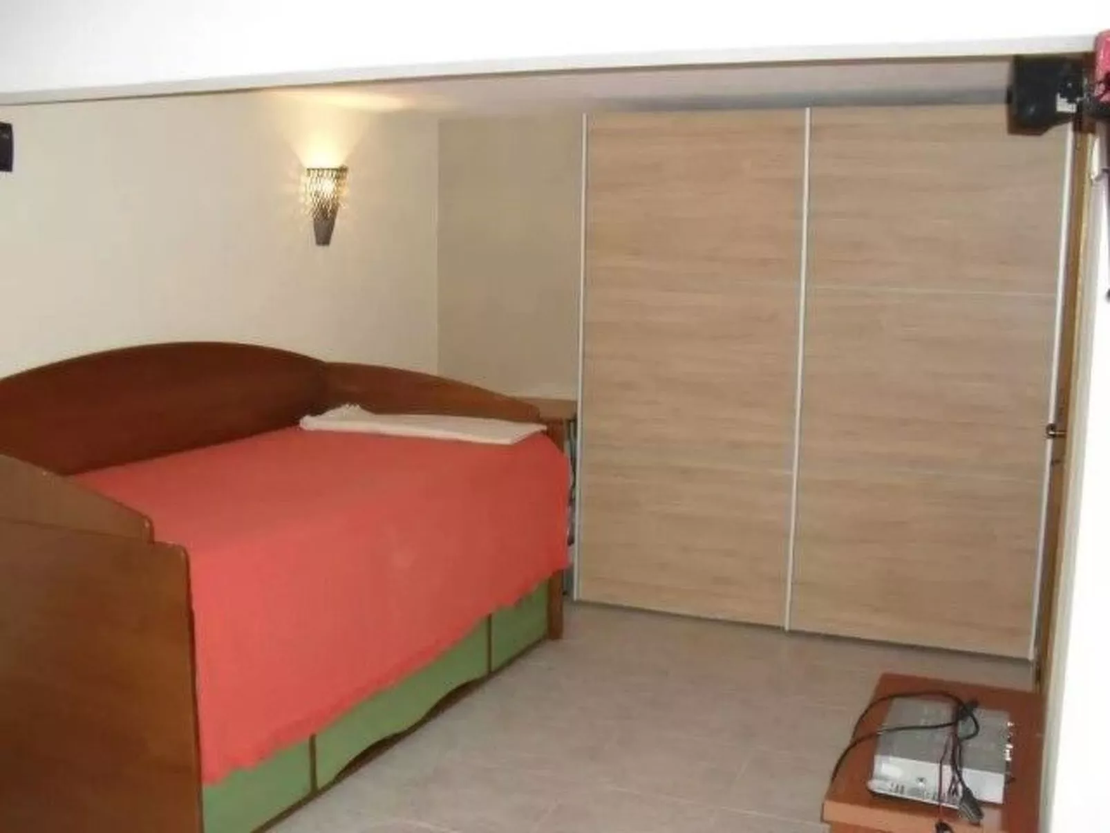 Sunny Escape-Image-tags.info