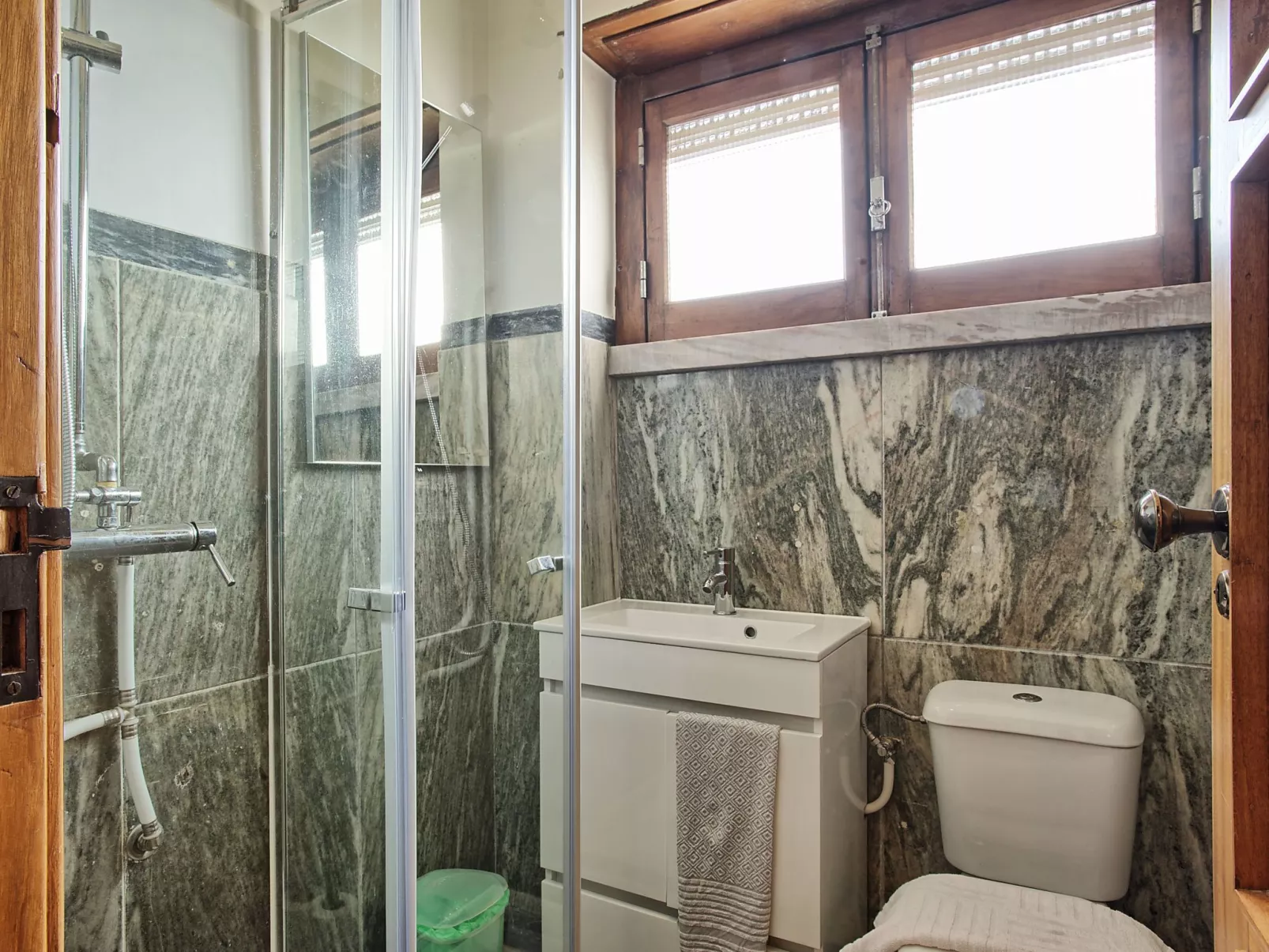 Studio für 29 Personen und 1 Kind in Lissabon, Região de Lisboa (Costa de Lisbo-Image-tags.info