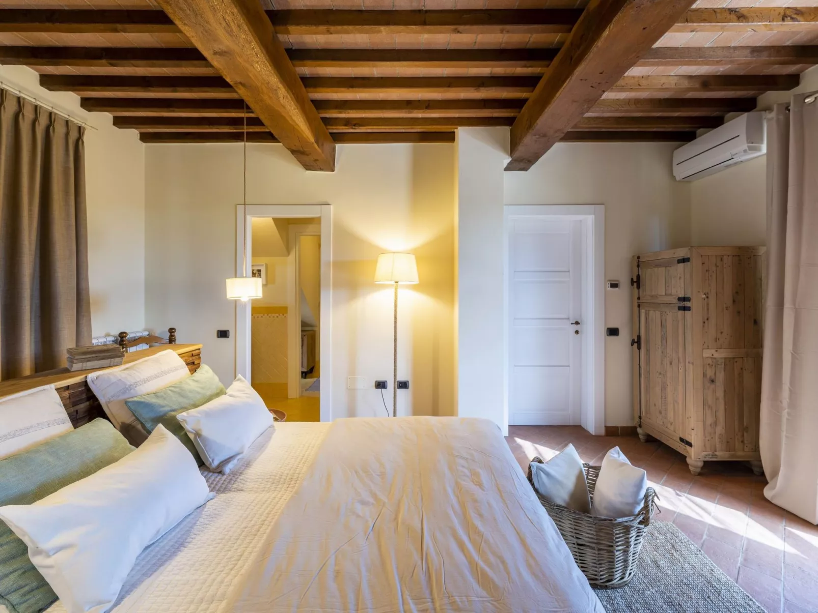 Ferienvilla 'Riparossa' mit eigenem Pool-Binnen