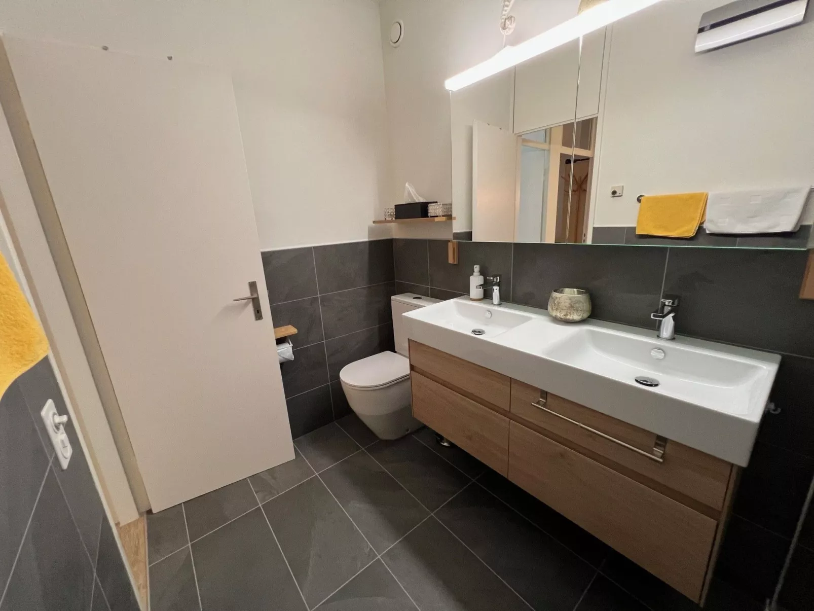 Navengana 5 mit Pool-Binnen