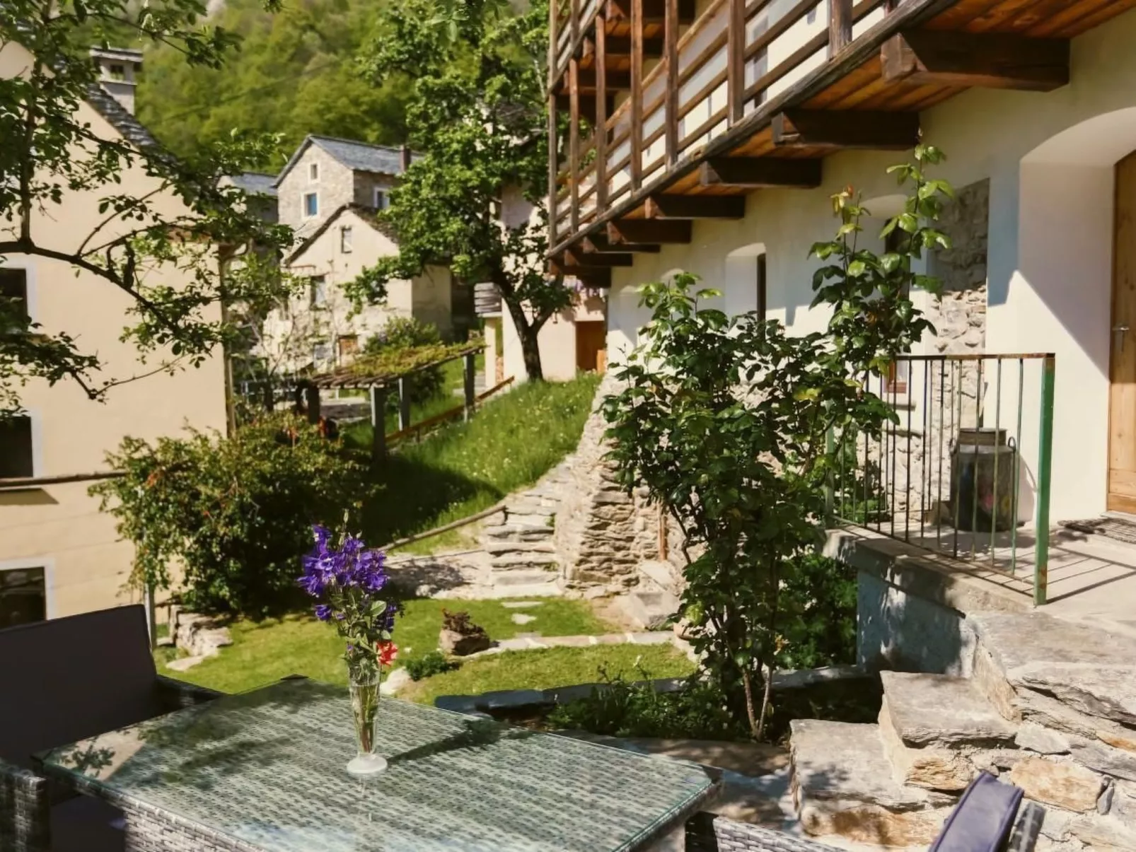 Genießen Sie das 'Attico Adula' in Cà Nizza-Buiten