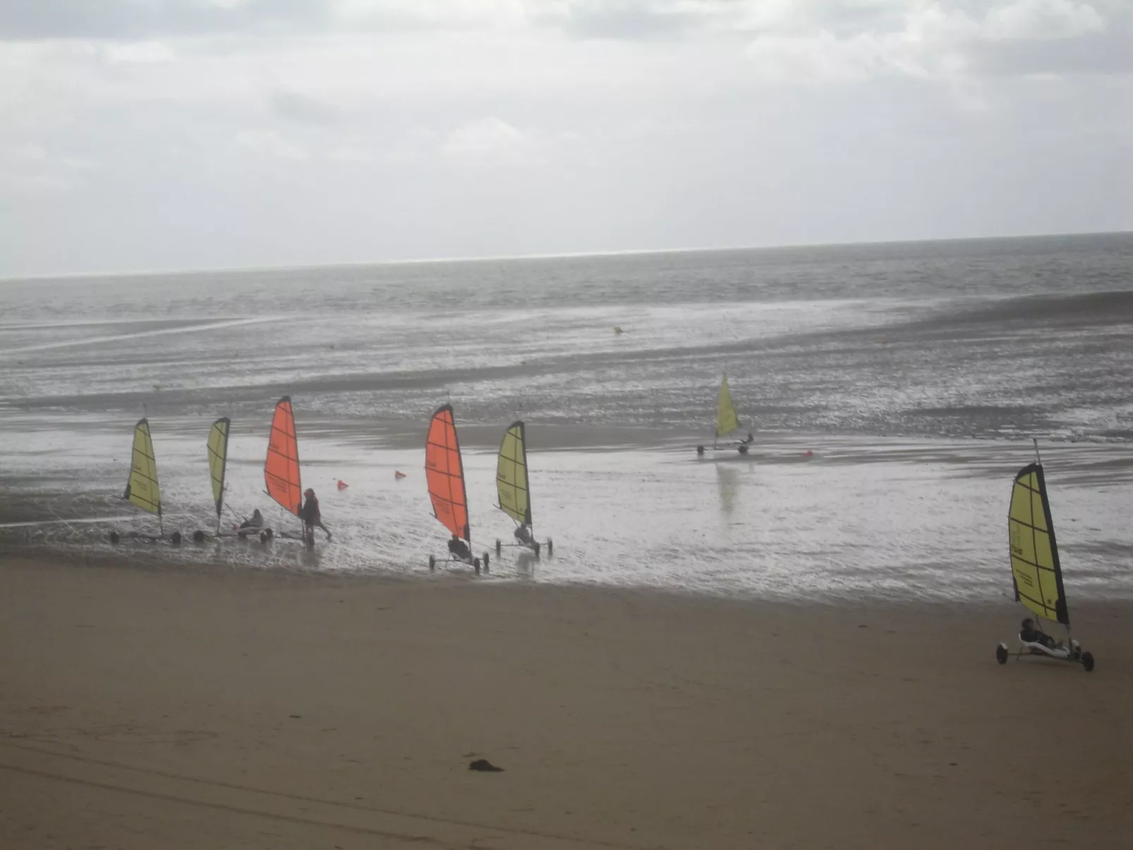 "Pavillon" mit eigenem Parkplatz-Buiten