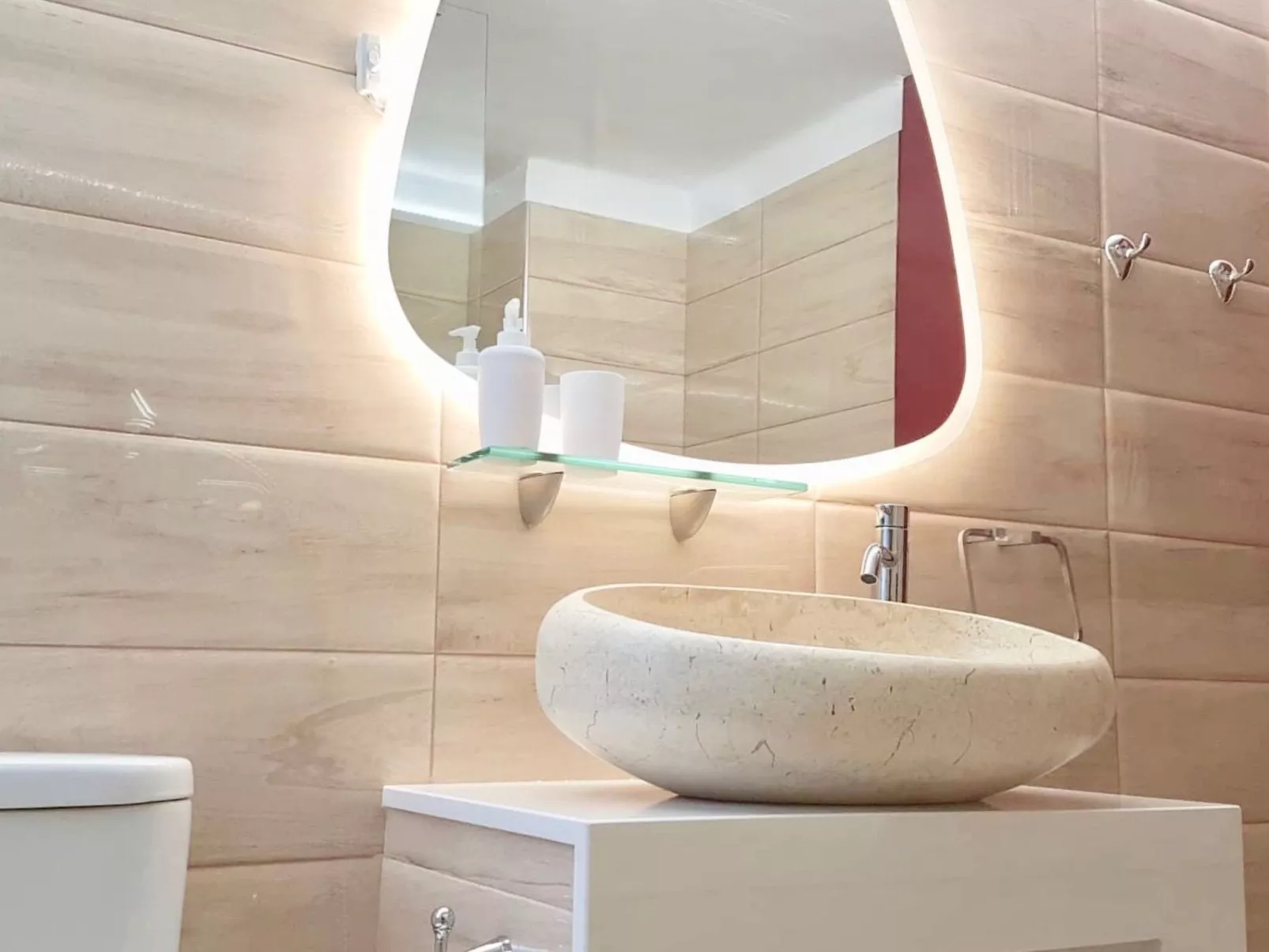 Für 3 Personen ca. 58 m&sup2; in Rhodos-Stadt, Ägäis (Rhodos)-Image-tags.info