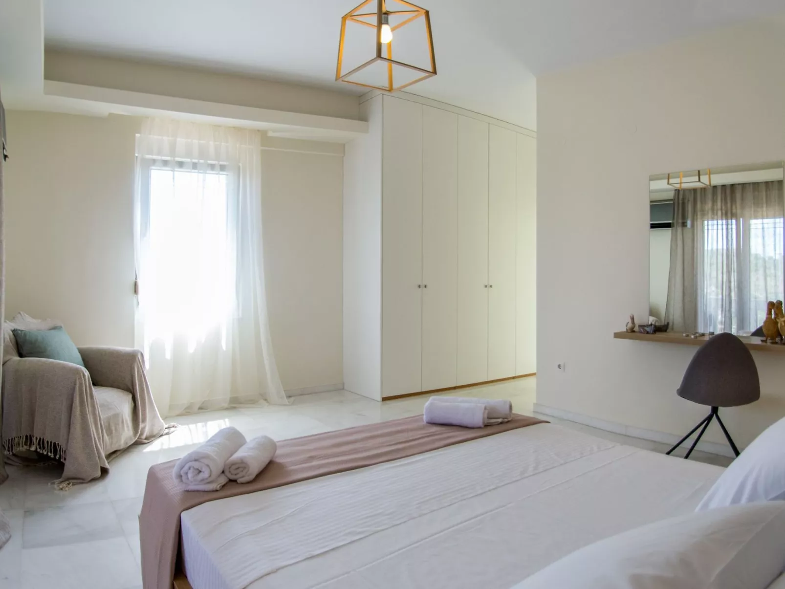 Villa mit Infinity-Pool und BBQ, Nähe zum Strand-Image-tags.info