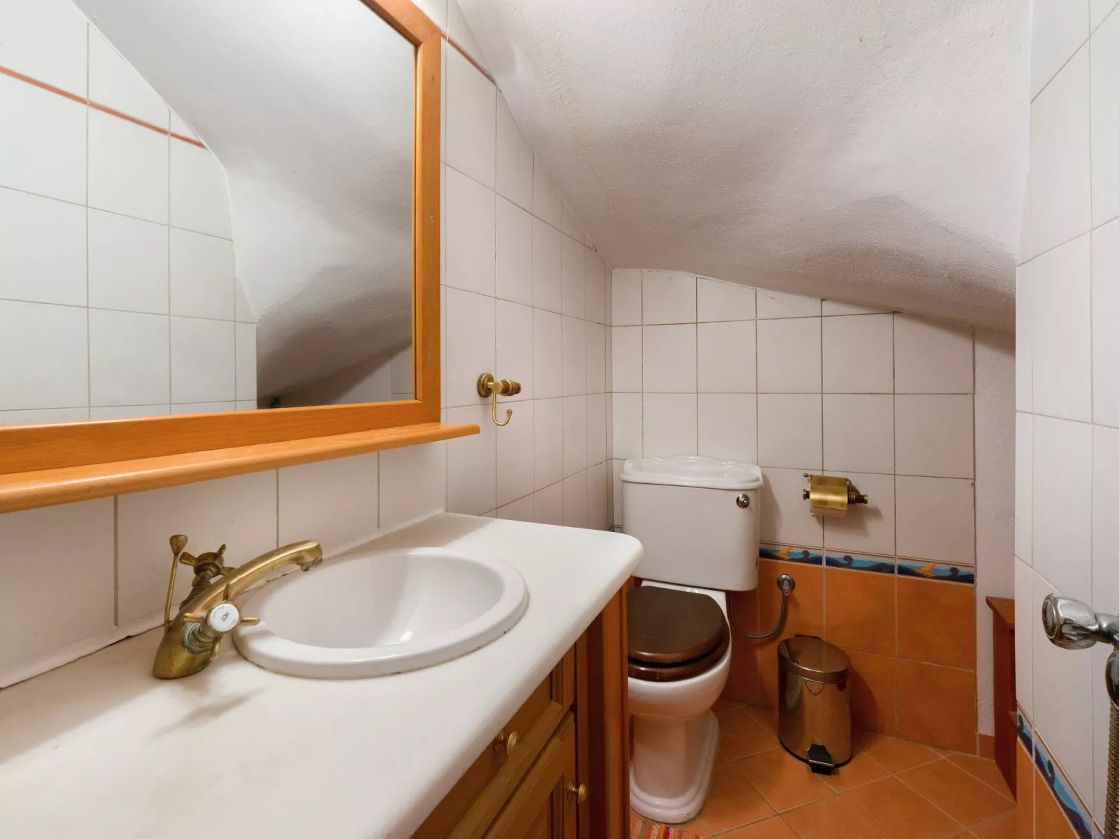 In Notia Rodos mit privatem Garten-Binnen