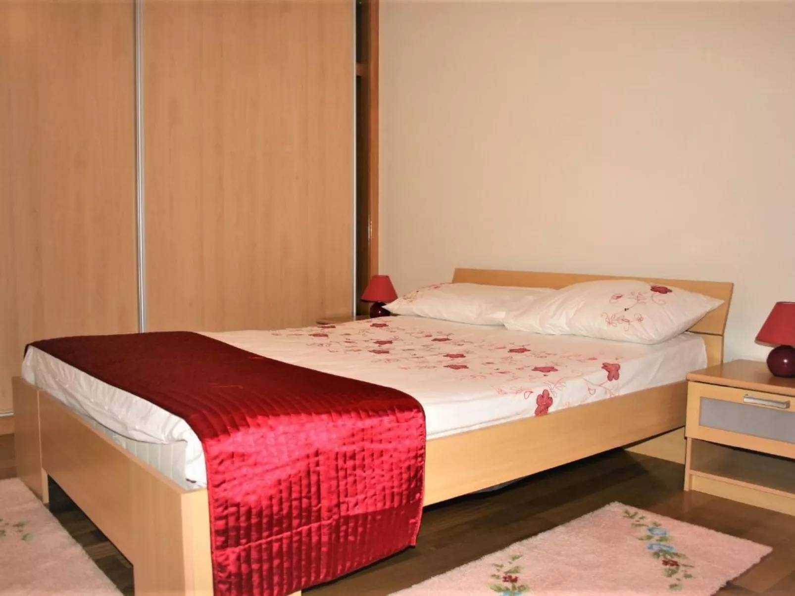 "Silva Sol" mit Blick auf das Wasser-Binnen