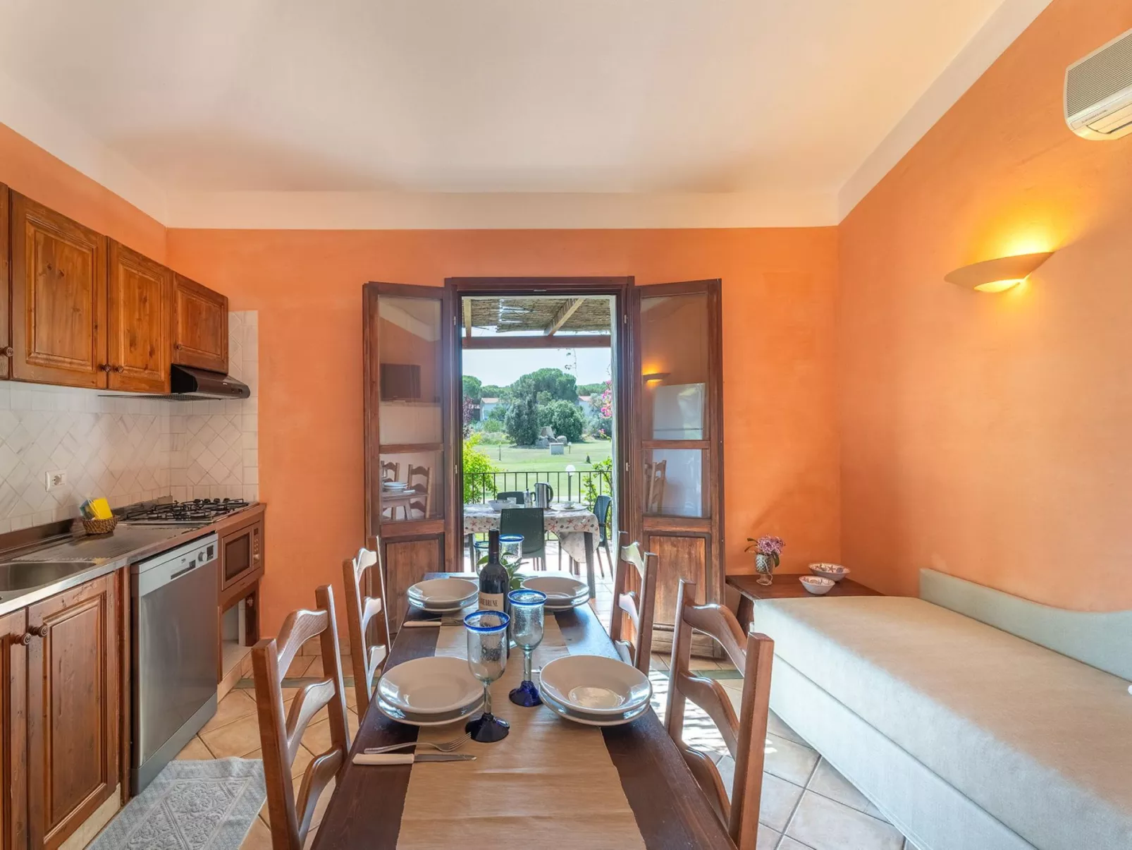 Baia delle Palme-Binnen