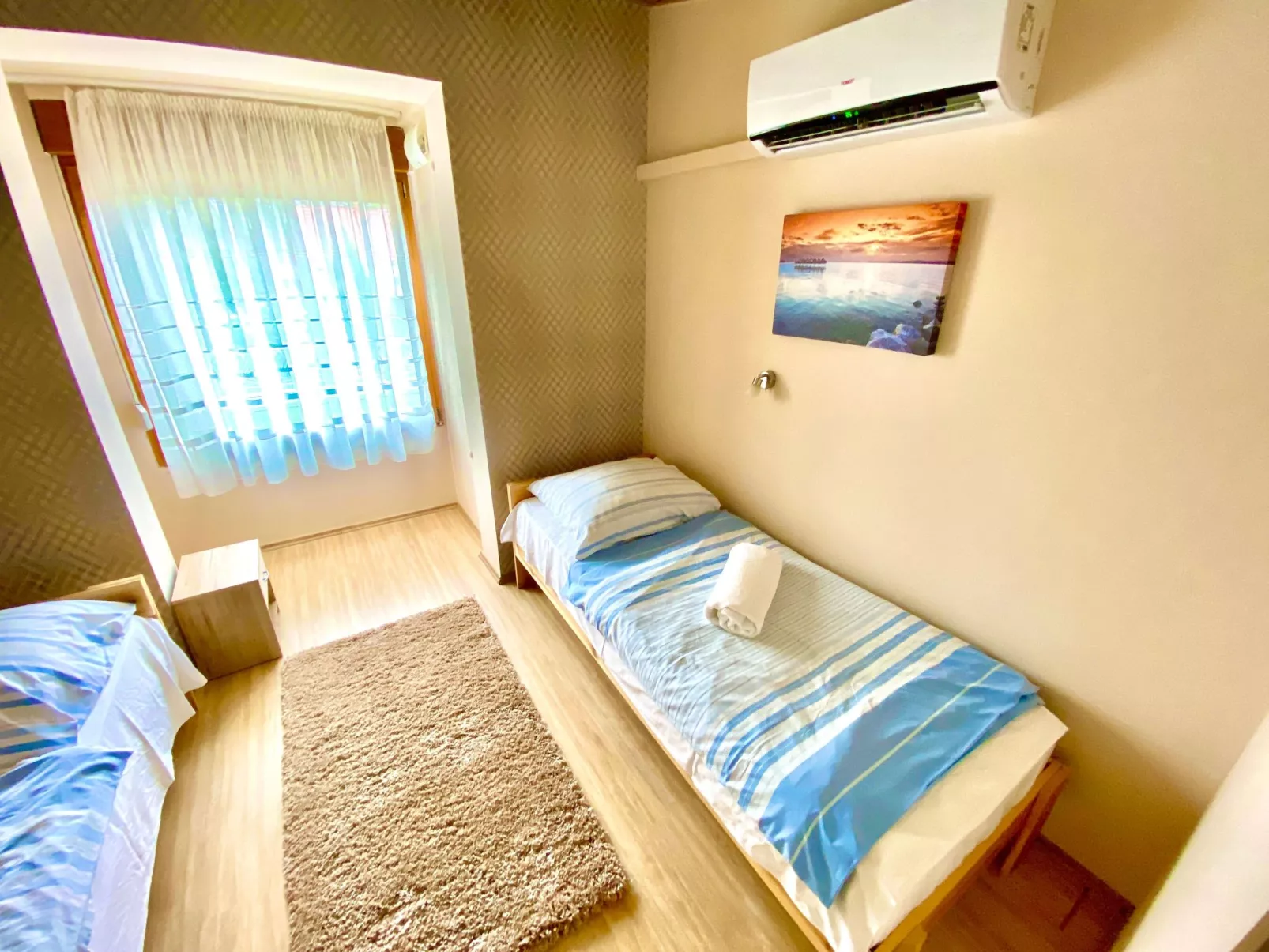 Großes Ferienhaus in Siófok mit Privatem Pool-Binnen