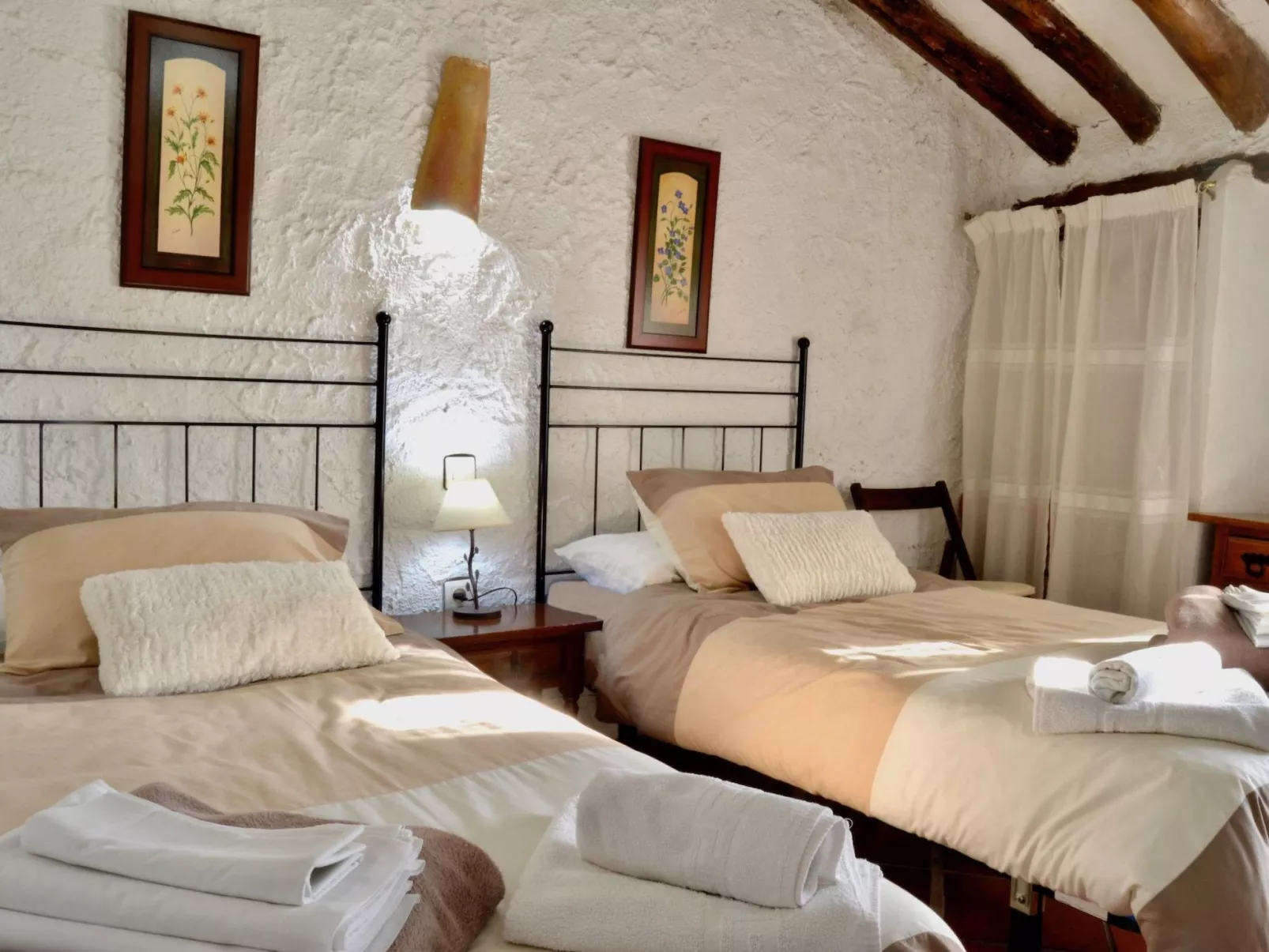 Cortijo Pulgarín Bajo - El Mirador-Binnen