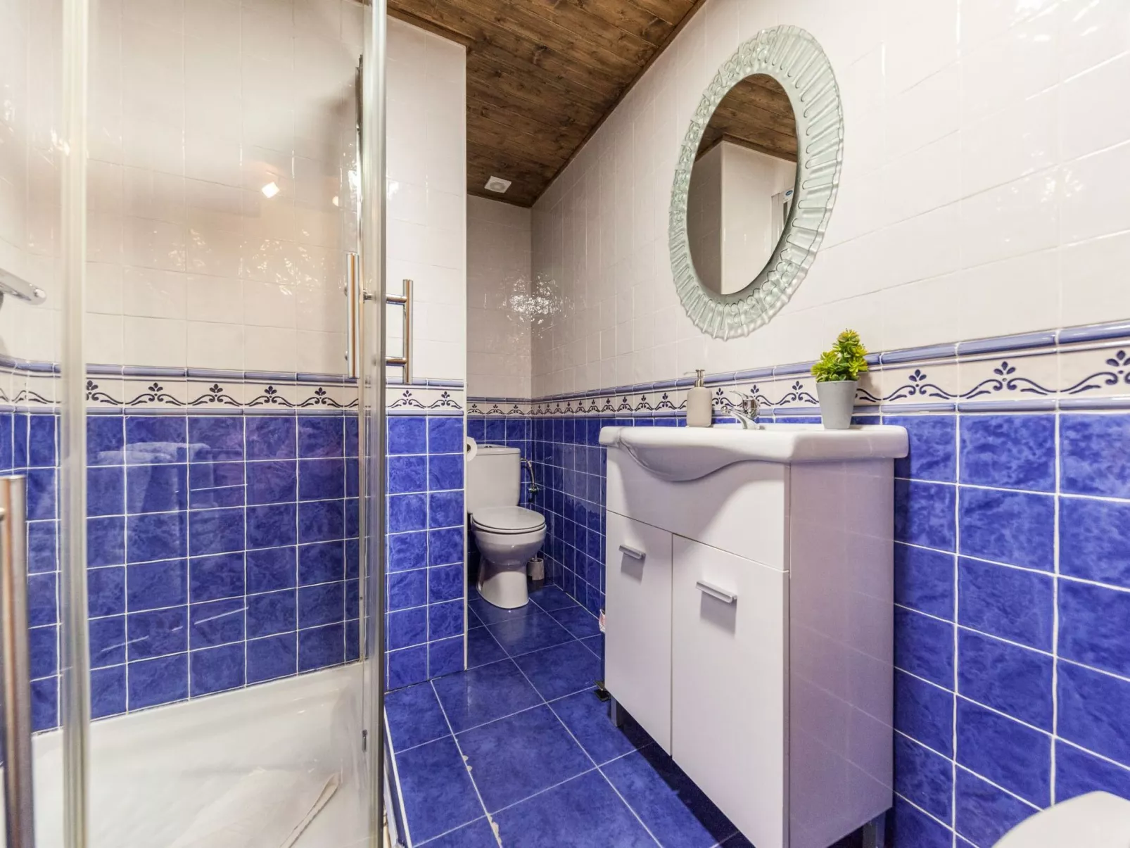 Berghütte mit Terrasse, Kamin und Jacuzzi-Image-tags.info