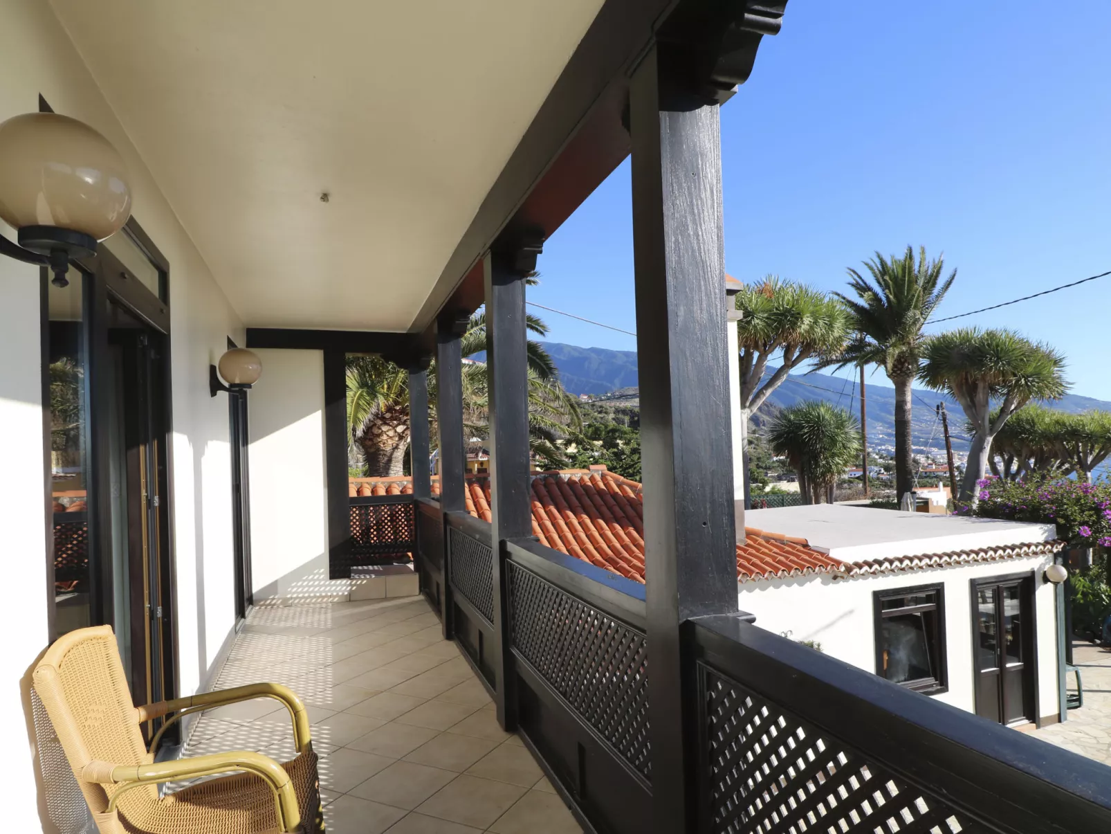 In Breña Baja mit Großer Terrasse-Buiten