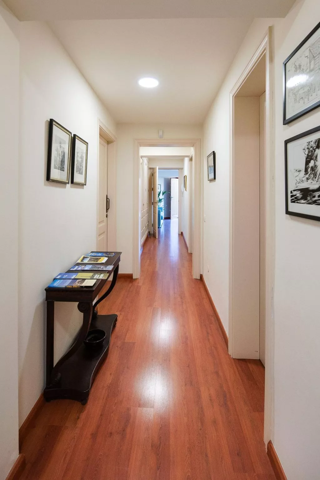 Wunderschöne Villa in einer einzigartigen natürlichen Umgebung-Binnen