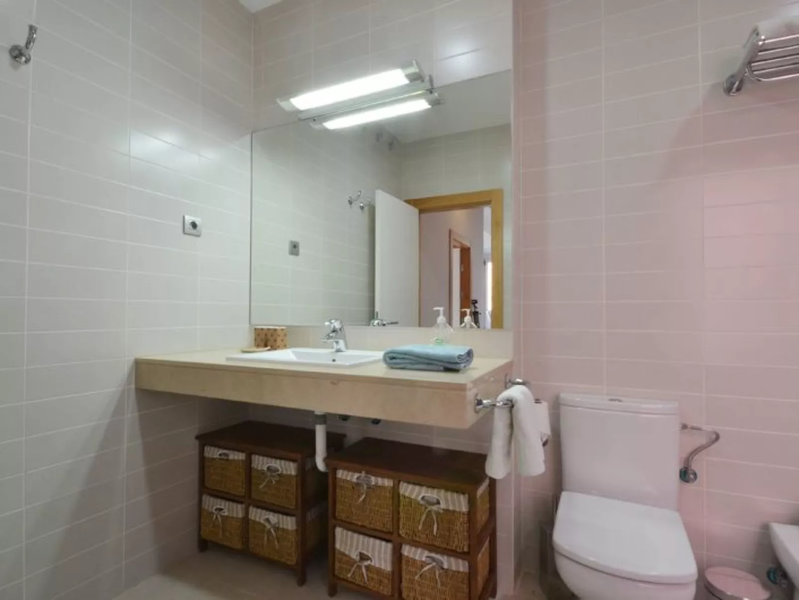 Villa mit privatem Pool.  V05GC-Image-tags.info