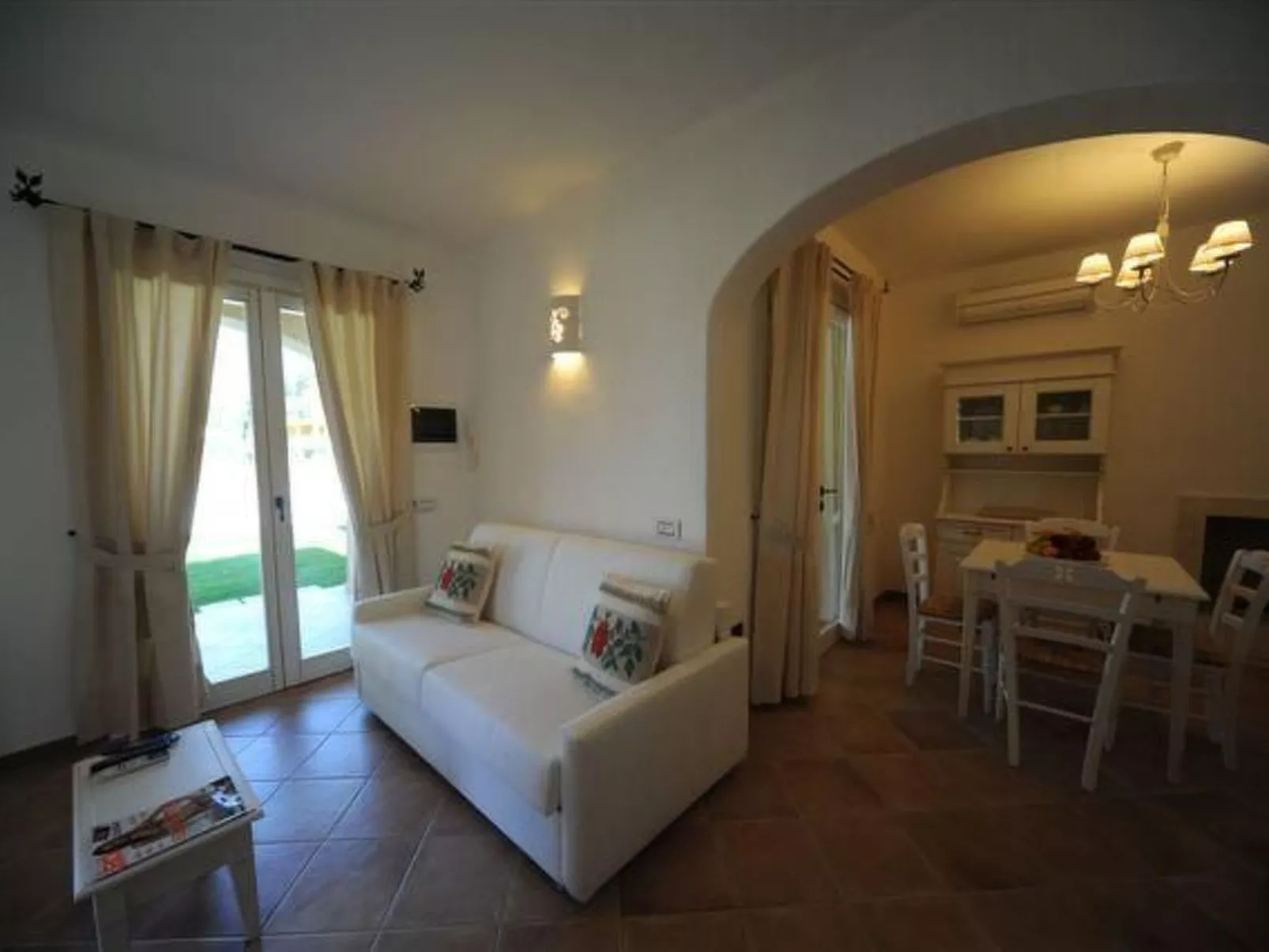 'Ost' mit Balkon-Image-tags.info