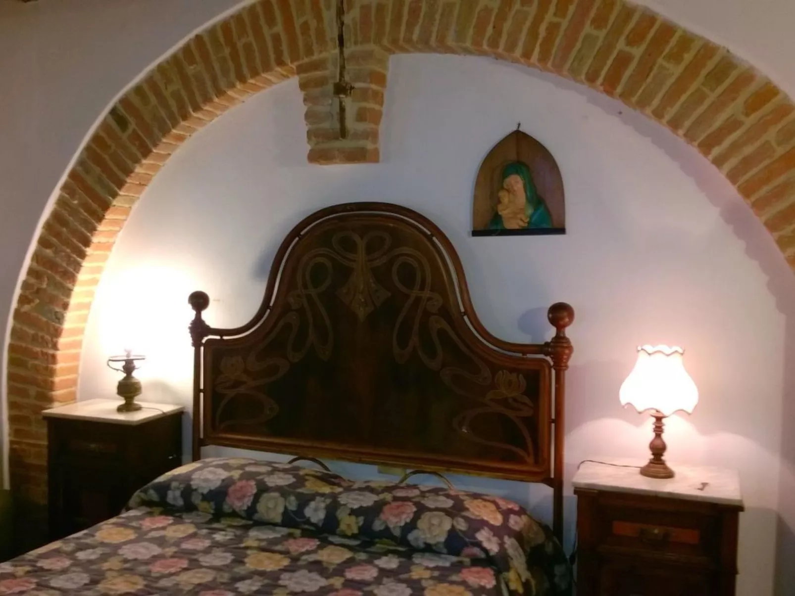 Haus in Marciano mit privatem Parkplatz-Image-tags.info