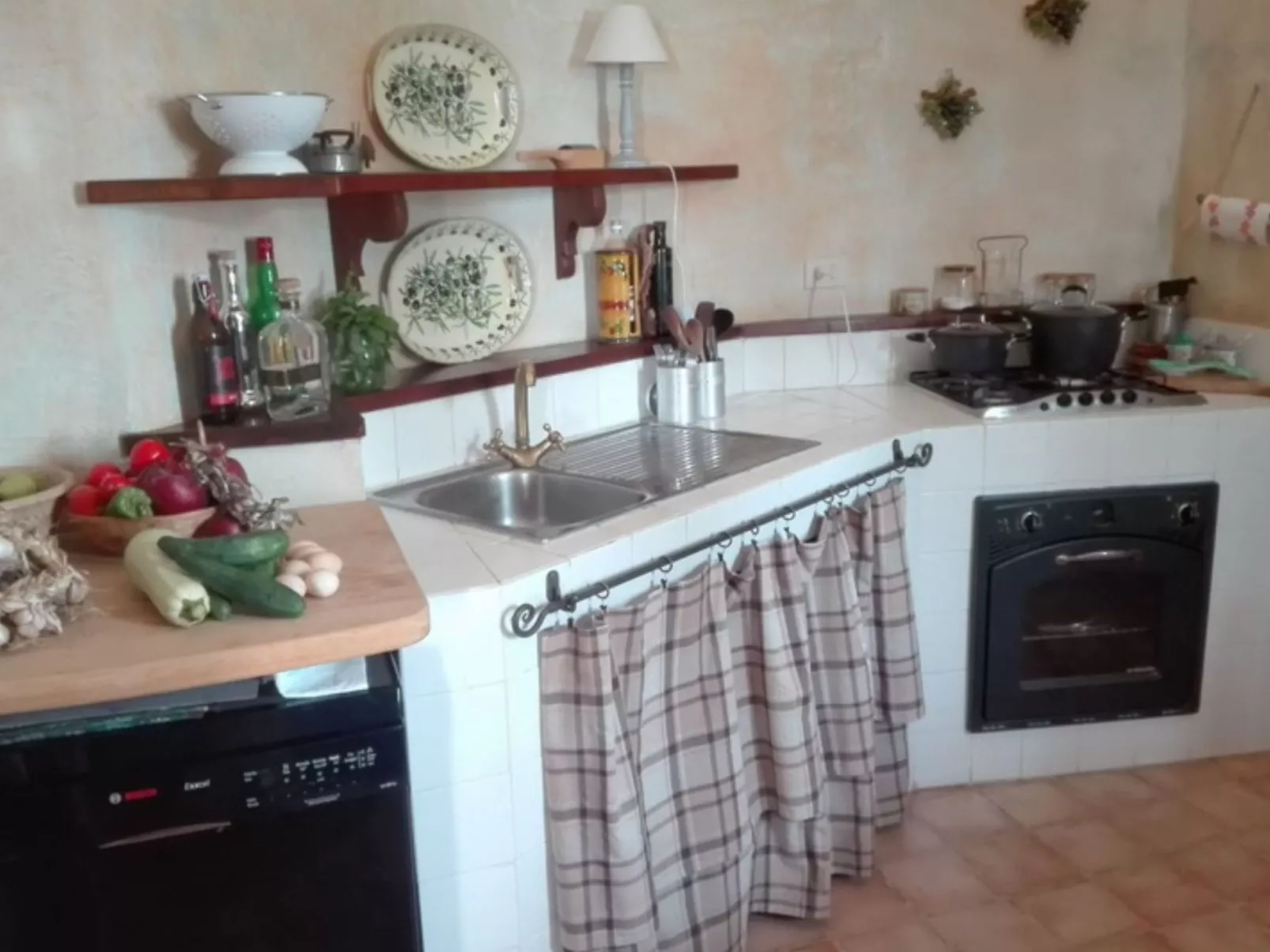 Wunderschöne Villa dei Feaci mit Pool-Binnen