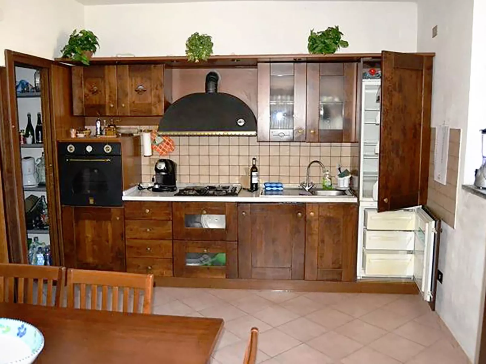 Steinhaus Cilento-Binnen