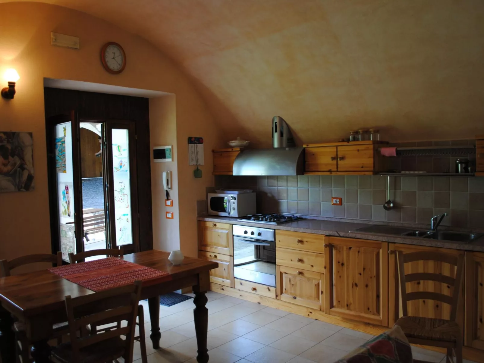 Dreistöckiges Apartment in einem historischen Gebäude-Image-tags.info